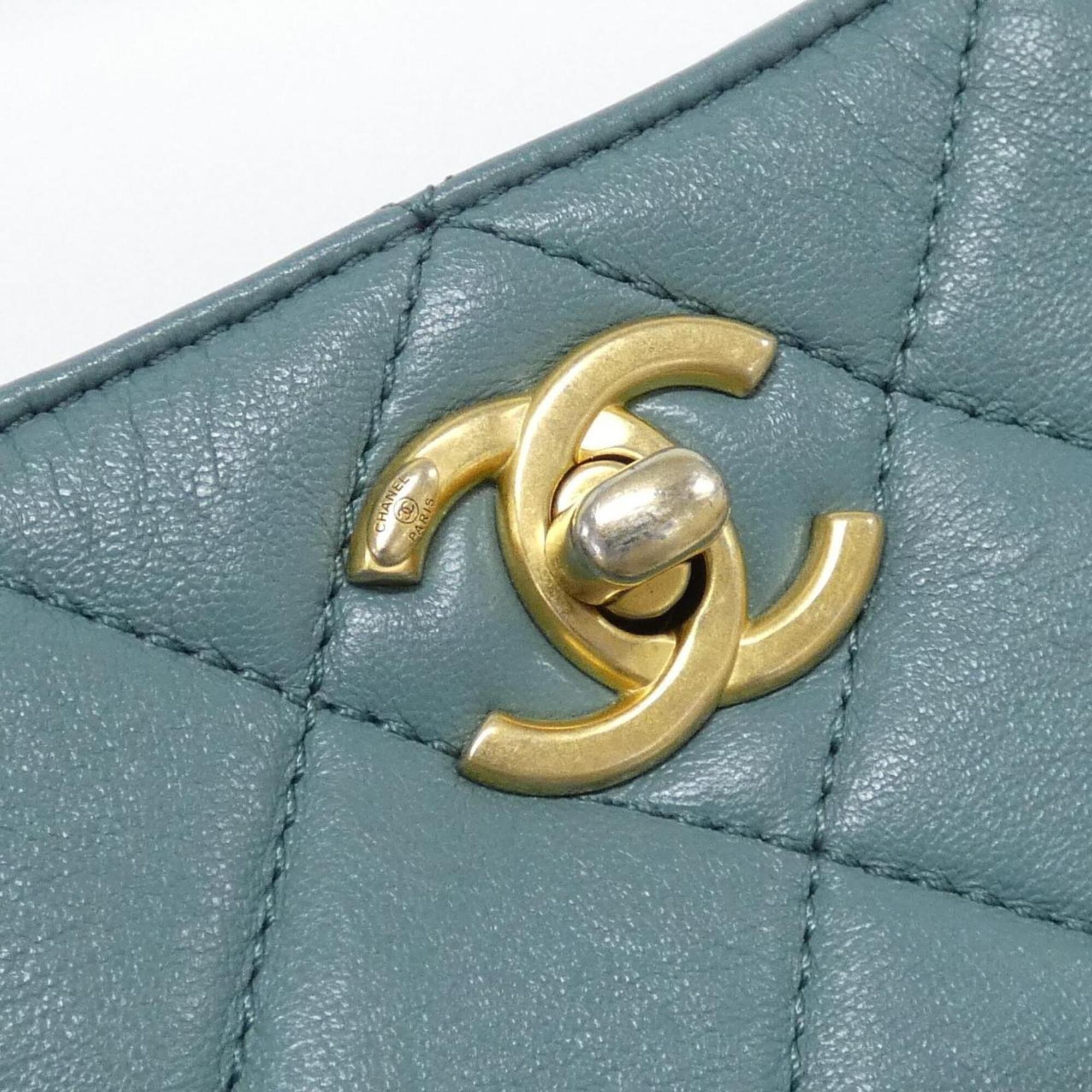 Chanel Green Leather Shoulder Bag (Pre-Owned)