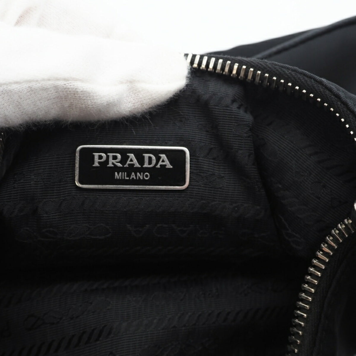Prada Black Leather Shoulder Bag (Pre-Owned)