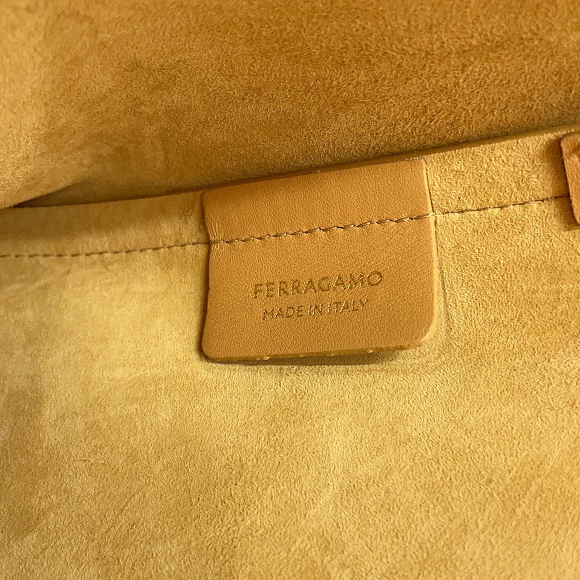 Salvatore Ferragamo Light Camel Leather Tote Bag (Pre-Owned)