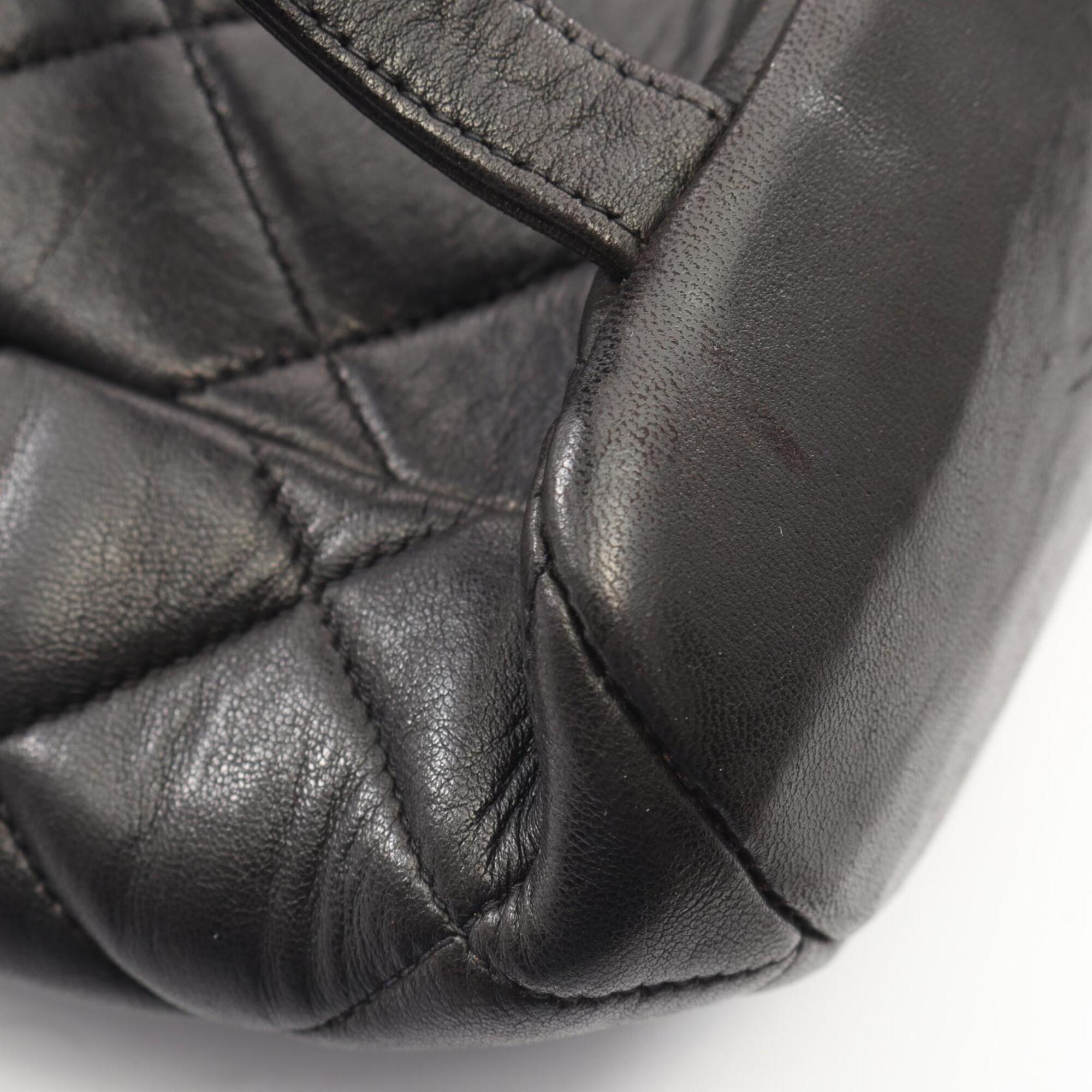 Chanel Black Leather Backpack Handbag (Pre-Owned)