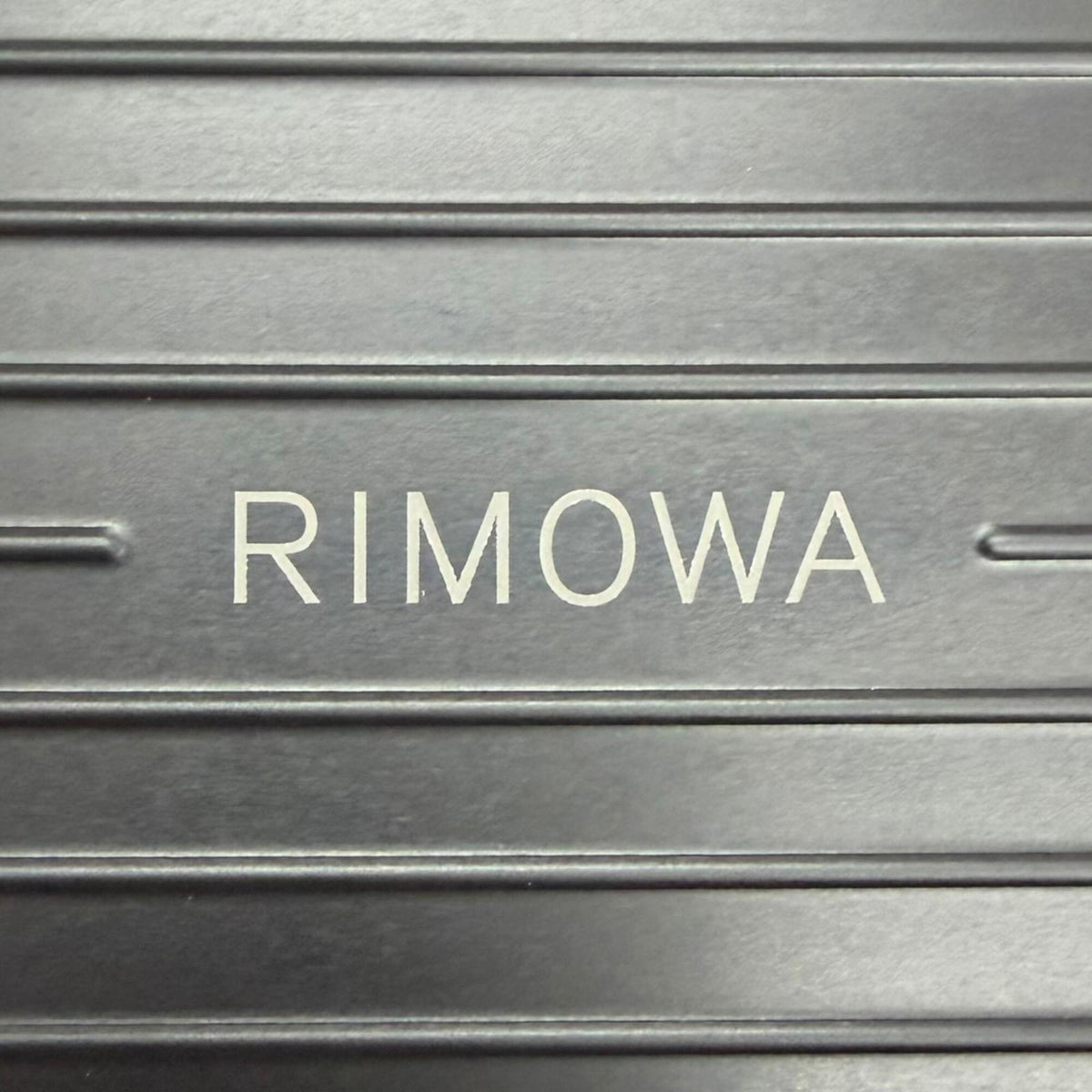 Rimowa Black Aluminum Leather Shoulder Bag (Pre-Owned)