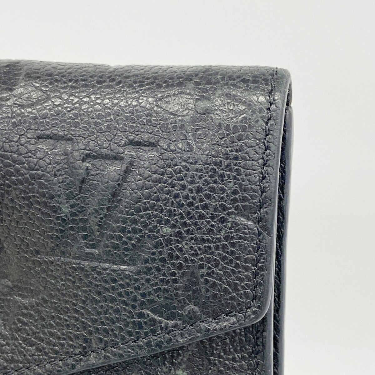 Louis Vuitton Noir Wallet (Tri-Fold) (Pre-Owned)