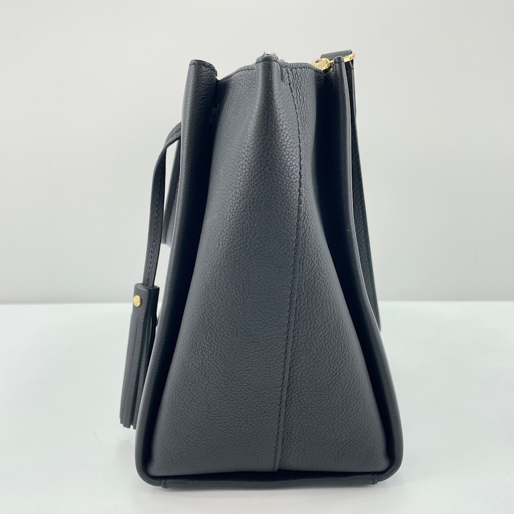 Louis Vuitton Black Tote Bag (Pre-Owned)