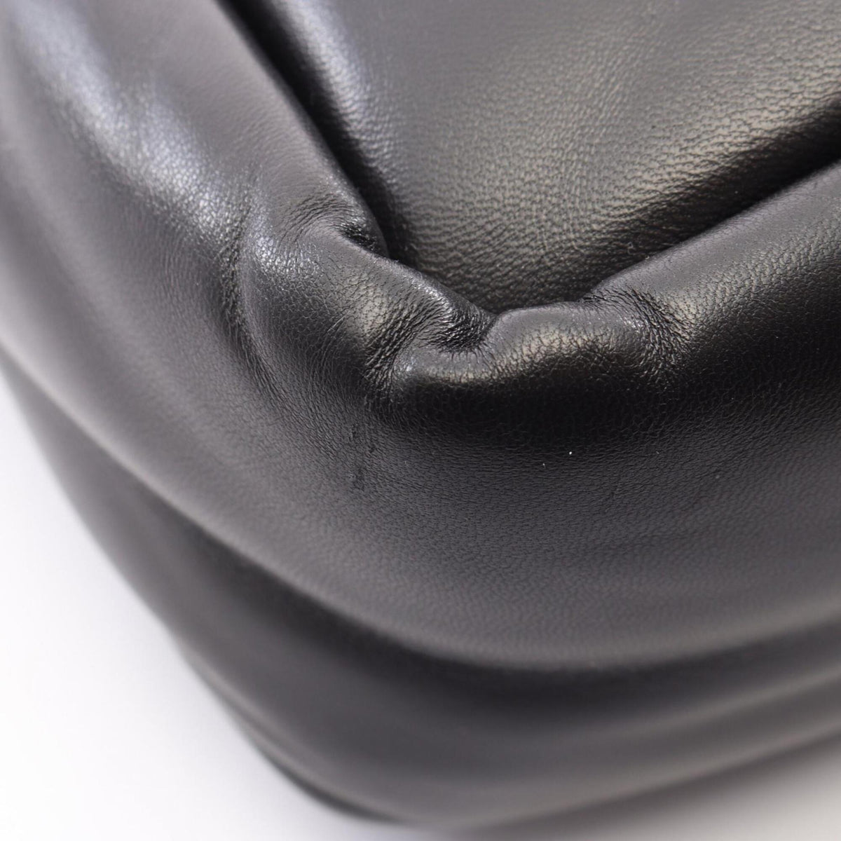 Prada Black Leather Handbag (Pre-Owned)