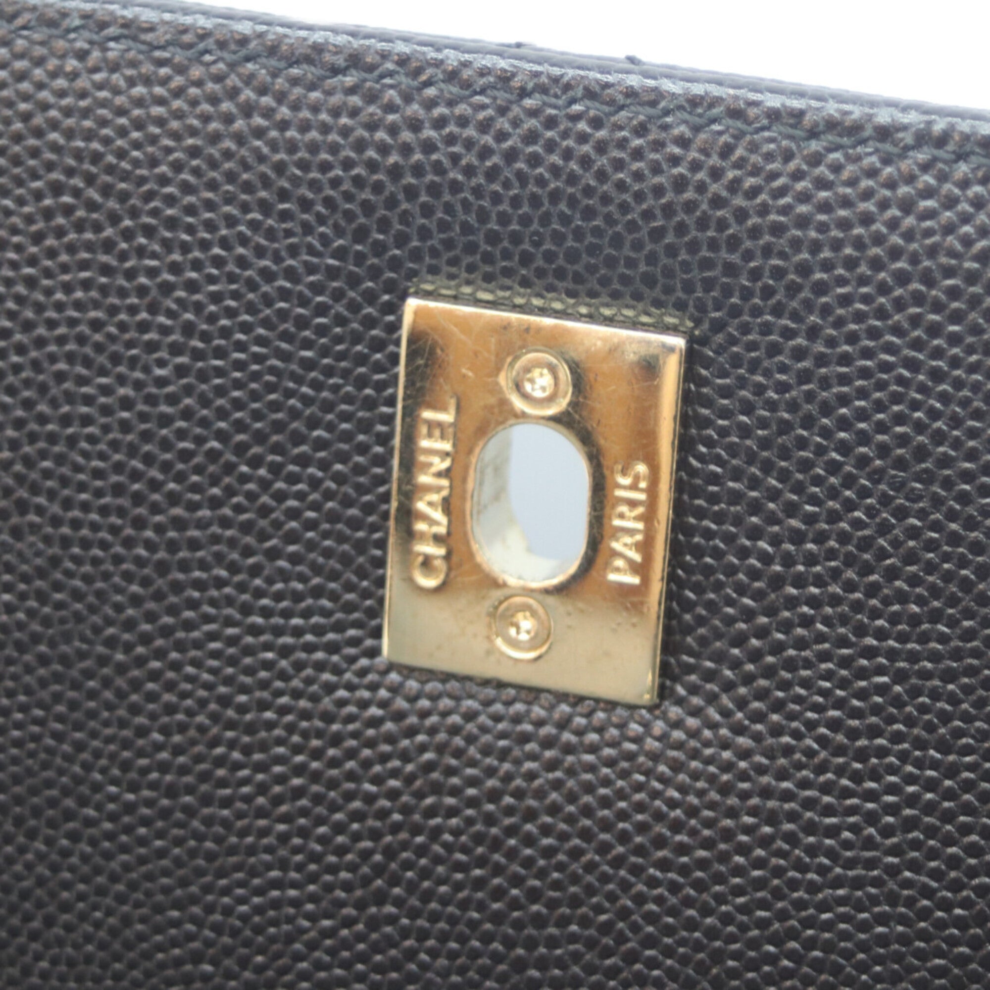 Chanel Black Grained Calfskin Shoulder Bag (Pre-Owned)