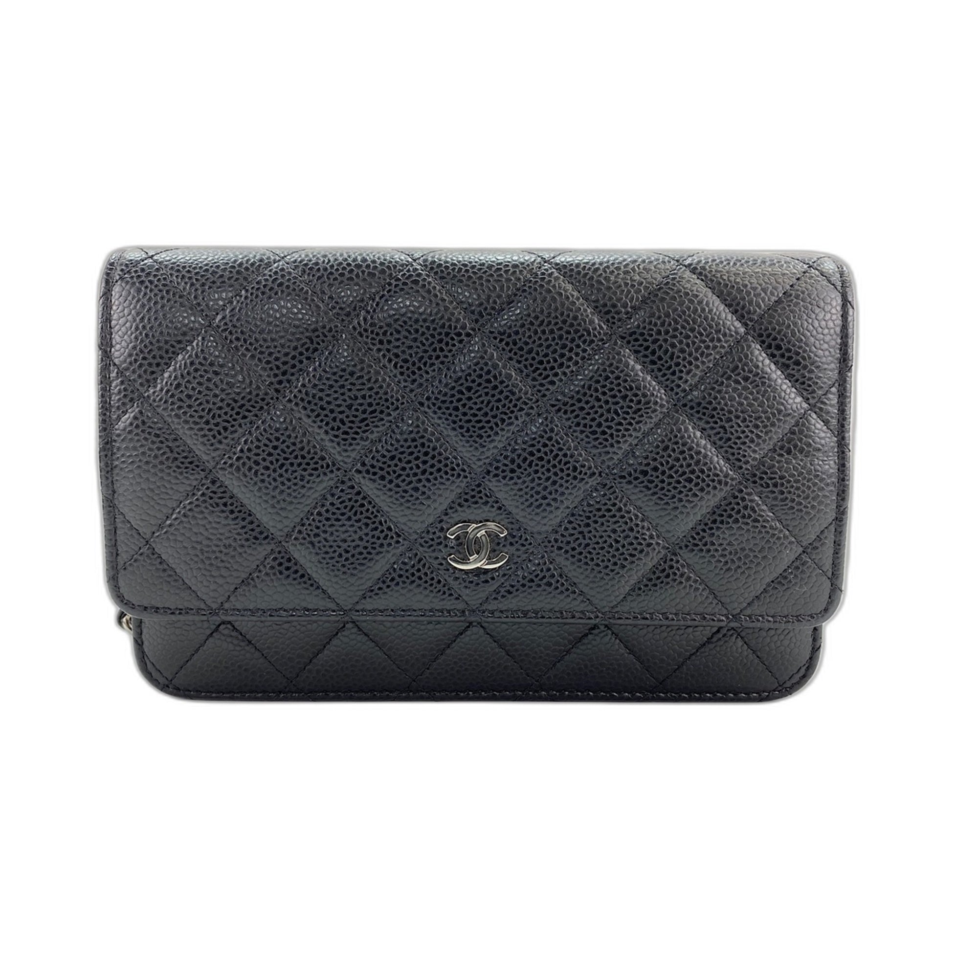 Chanel Black Shoulder Bag (Pre-Owned)