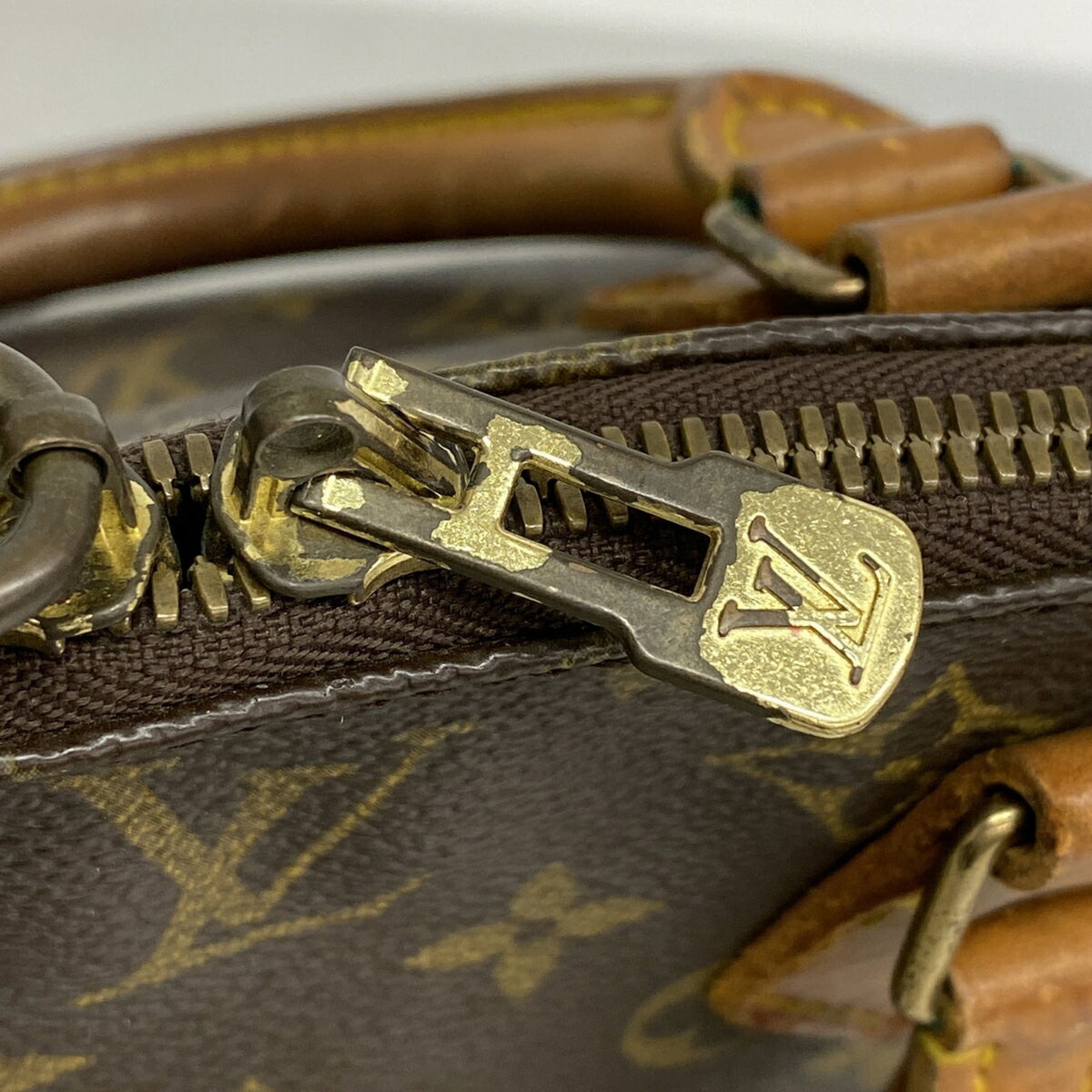 Louis Vuitton Brown Handbag (Pre-Owned)