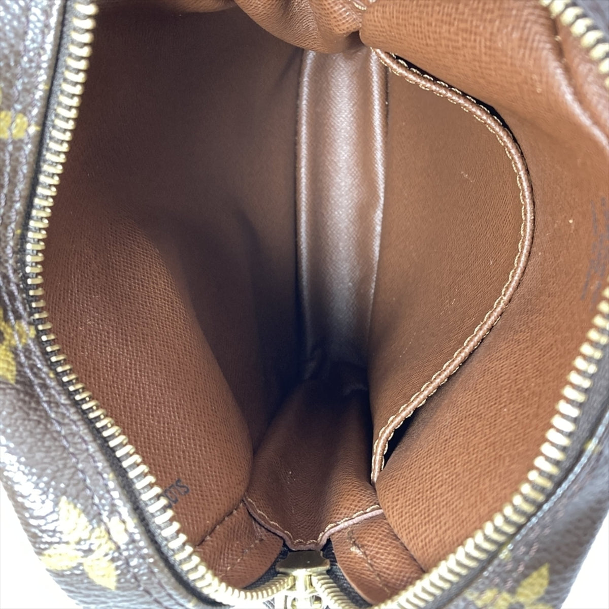 Louis Vuitton Brown Monogram Shoulder Bag (Pre-Owned)