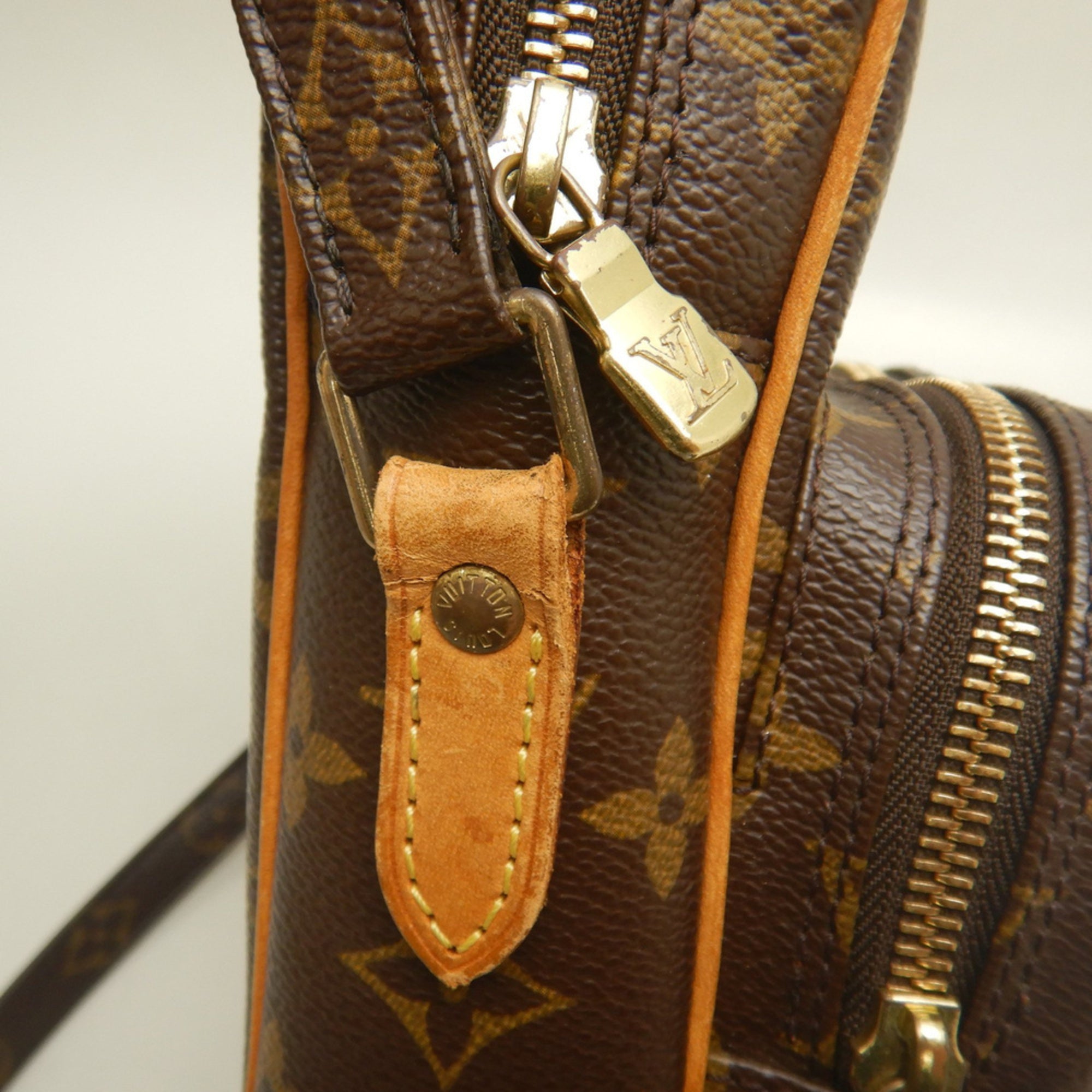 Louis Vuitton Monogram Brown Monogram Shoulder Bag (Pre-Owned)