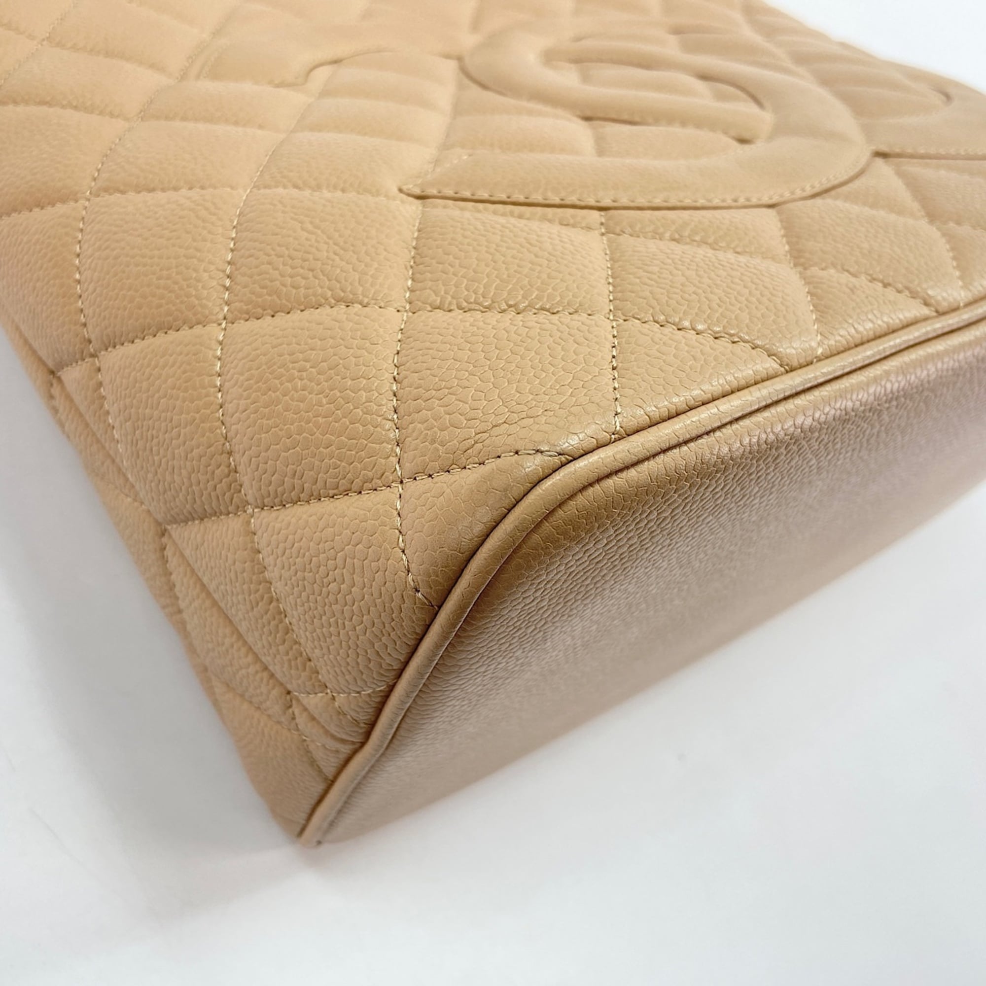 Chanel Beige Tote Bag (Pre-Owned)