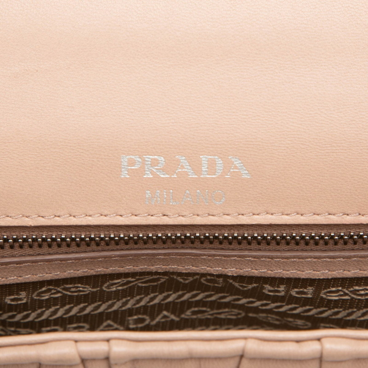 Prada Beige Leather Shoulder Bag (Pre-Owned)