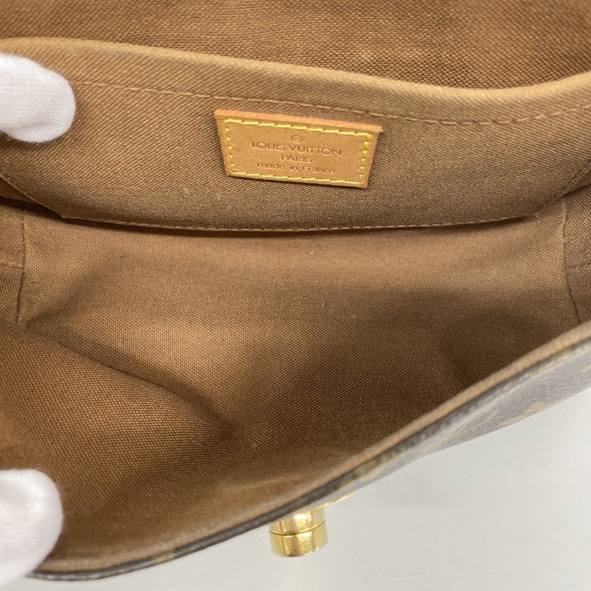 Louis Vuitton Brown Shoulder Bag (Pre-Owned)