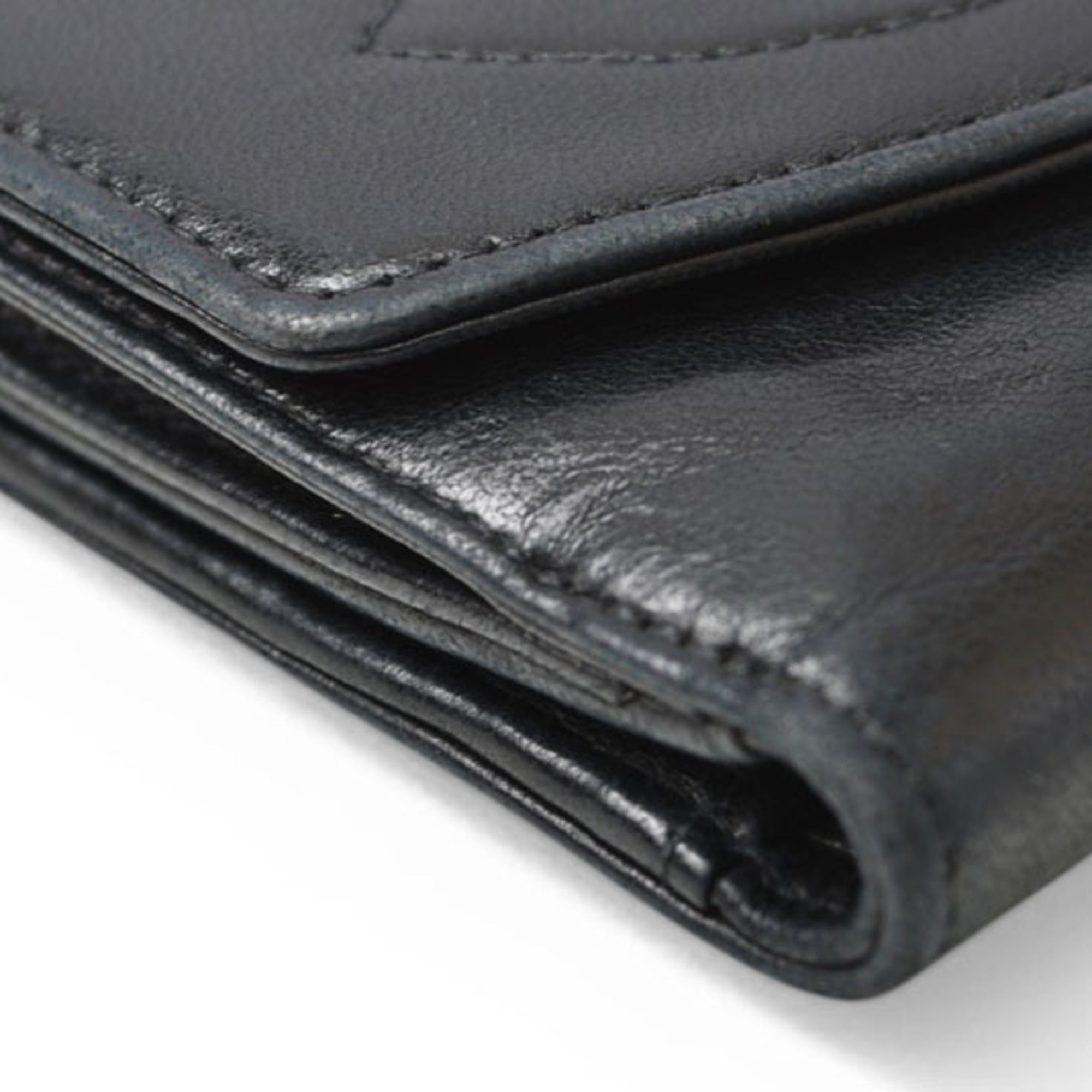 Chanel Black Leather Wallet (Bi-Fold) (Pre-Owned)