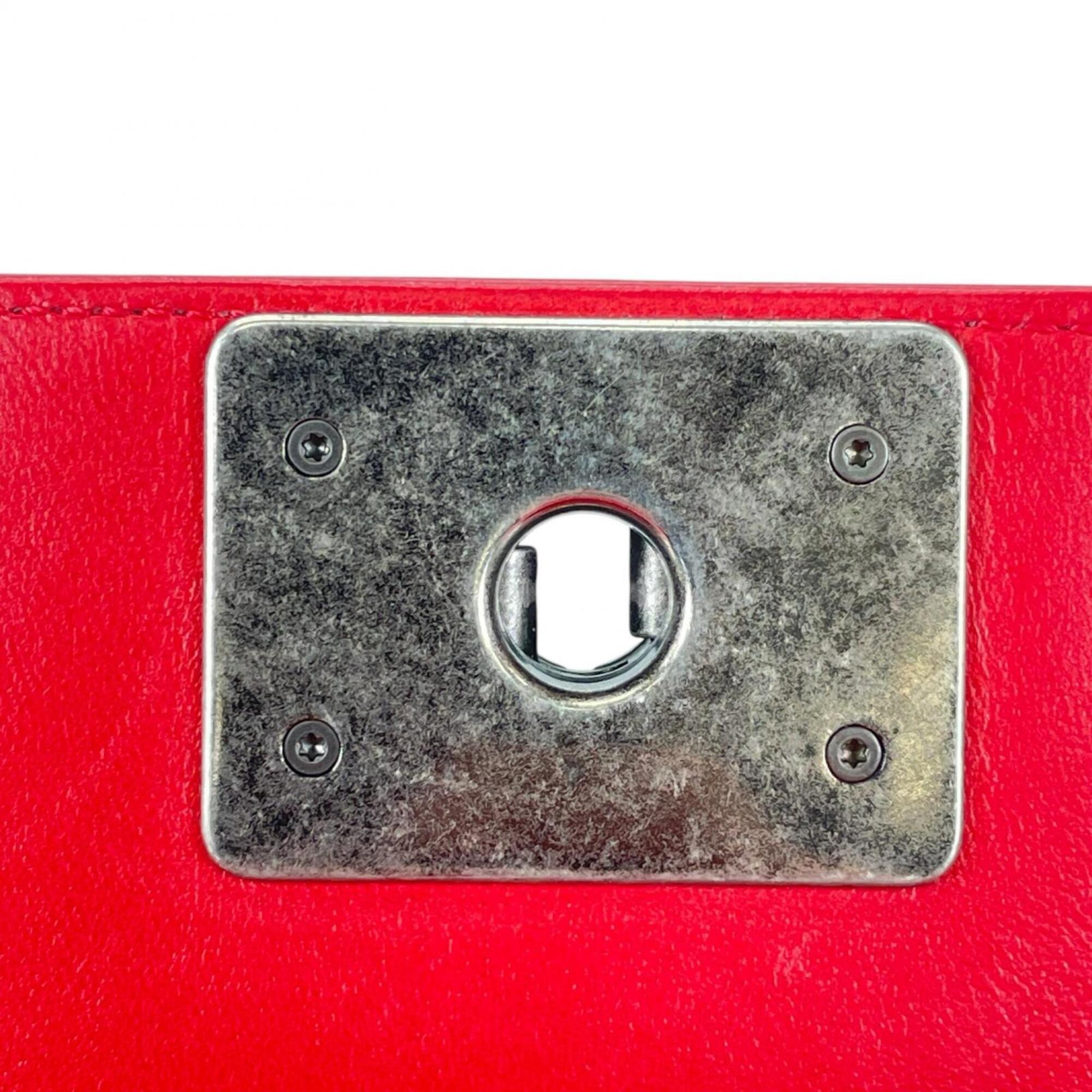 Chanel Red Color Leather Shoulder Bag (Pre-Owned)