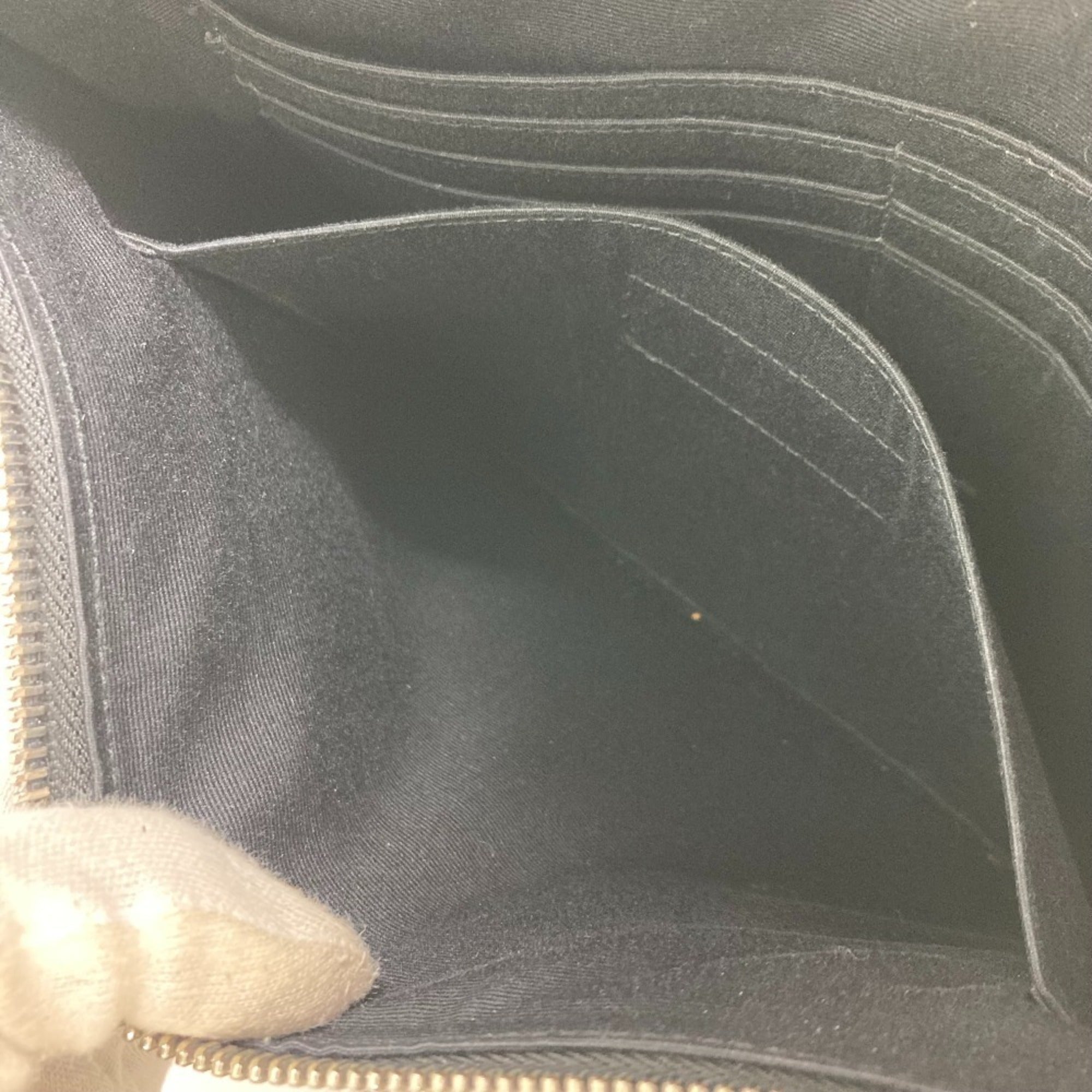 Yves Saint Laurent Black Leather Clutch Bag Pouch (Pre-Owned)