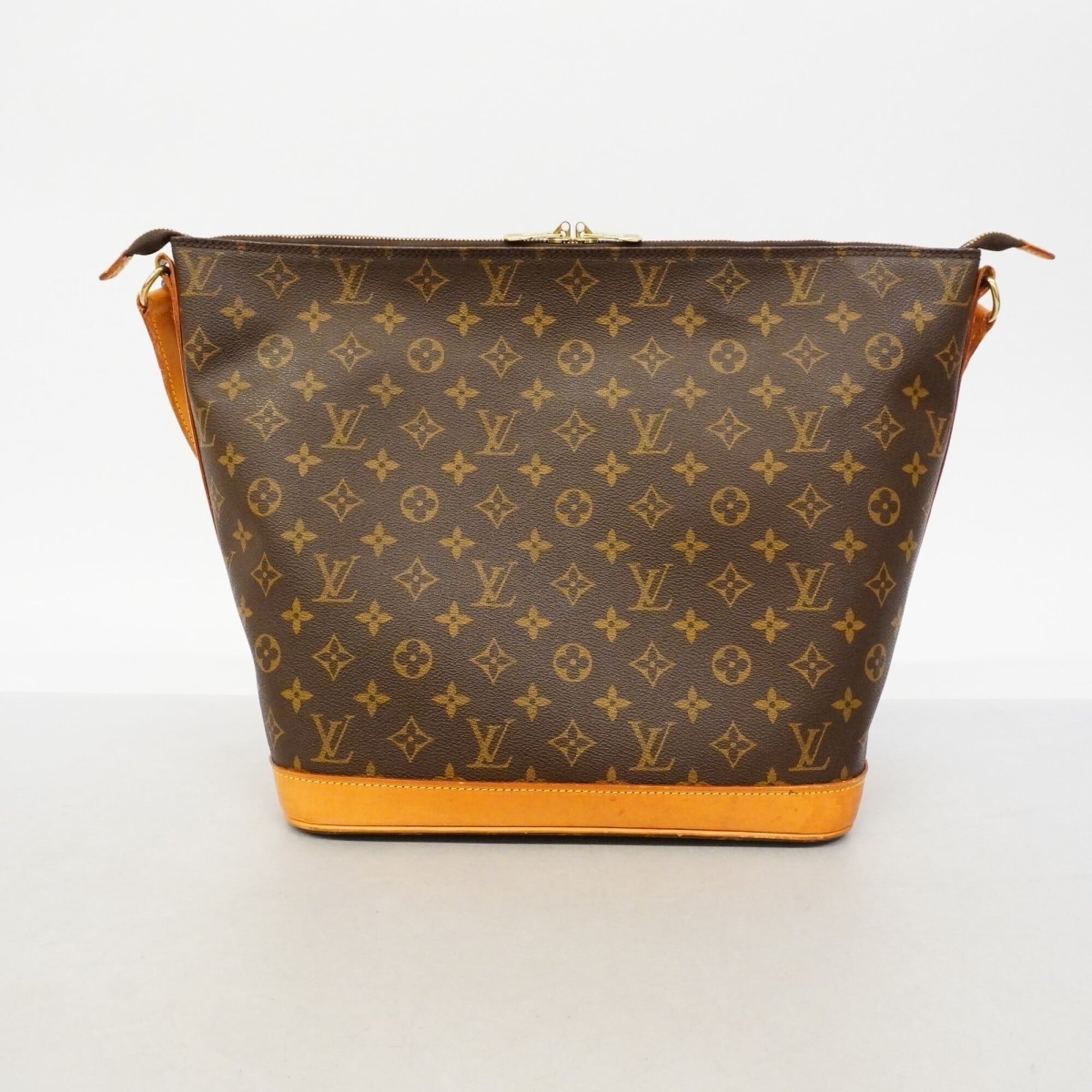 Louis Vuitton Brown Shoulder Bag (Pre-Owned)