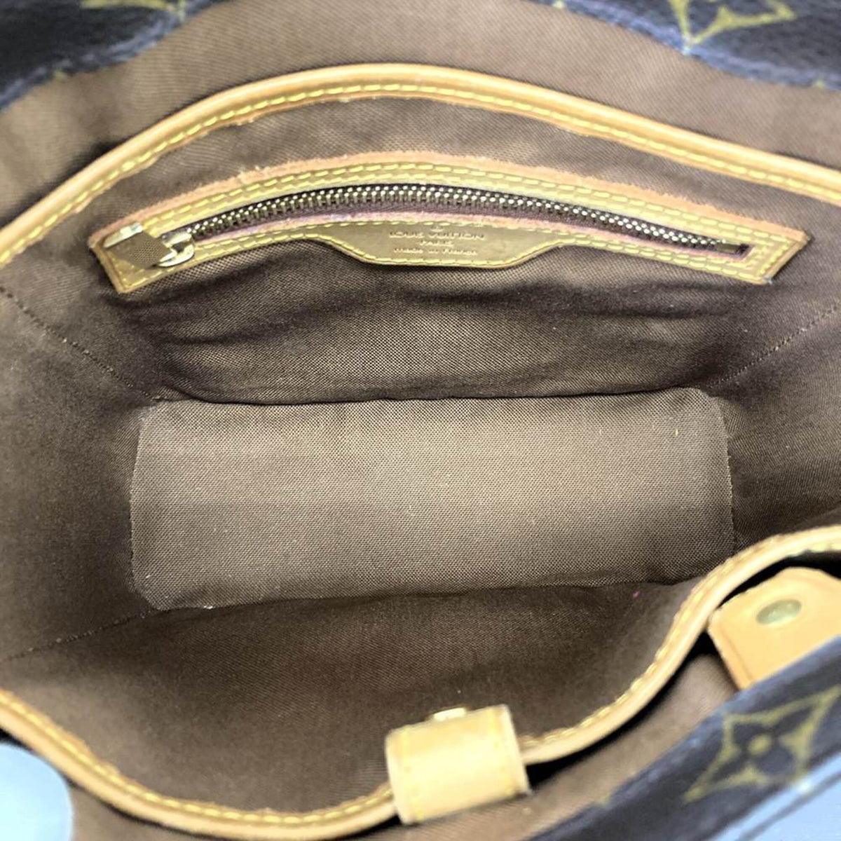 Louis Vuitton Brown Monogram Canvas Handbag (Pre-Owned)