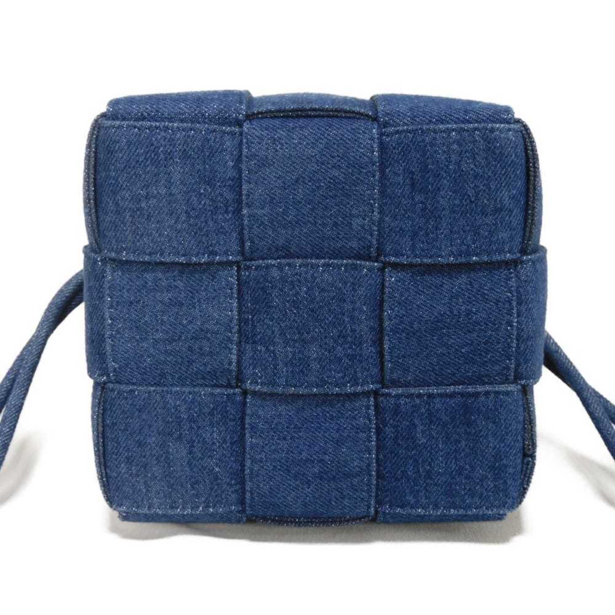 Bottega Veneta Blue Denim Shoulder Bag (Pre-Owned)