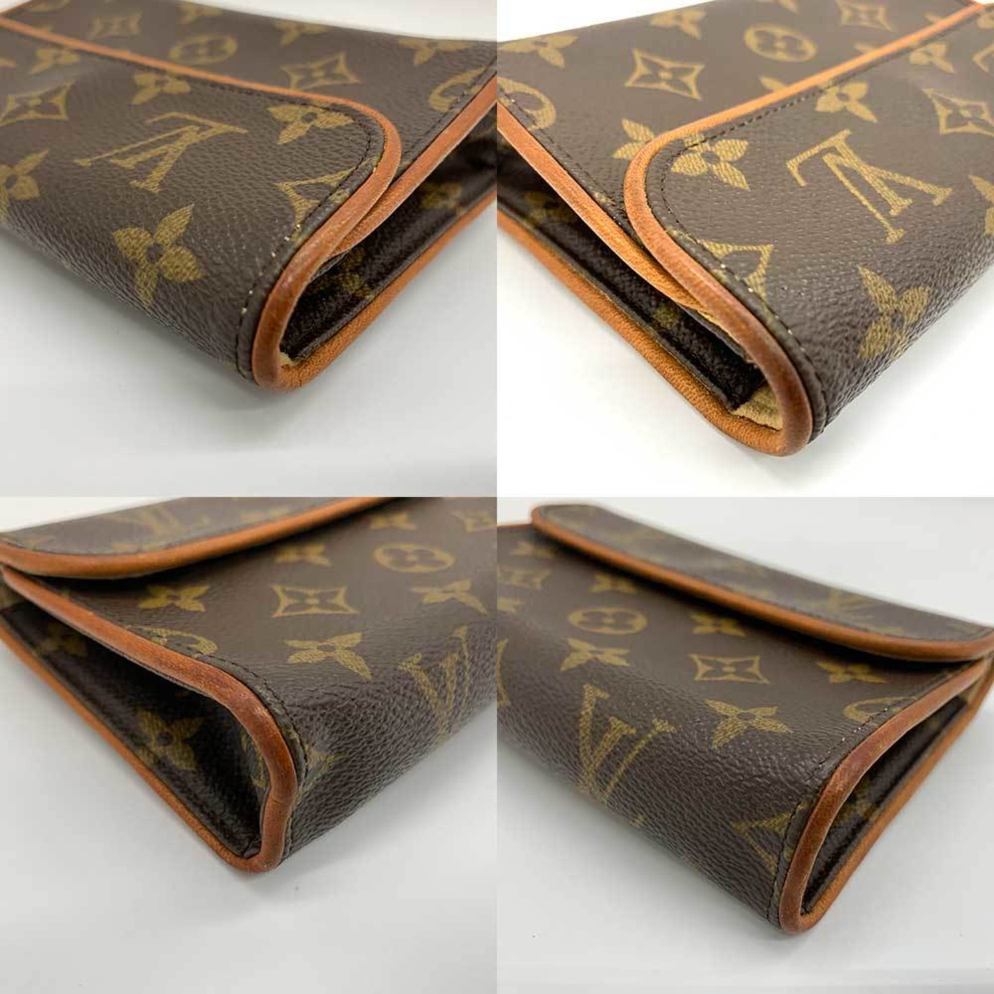 Louis Vuitton Monogram Monogram Pochette (Pre-Owned)