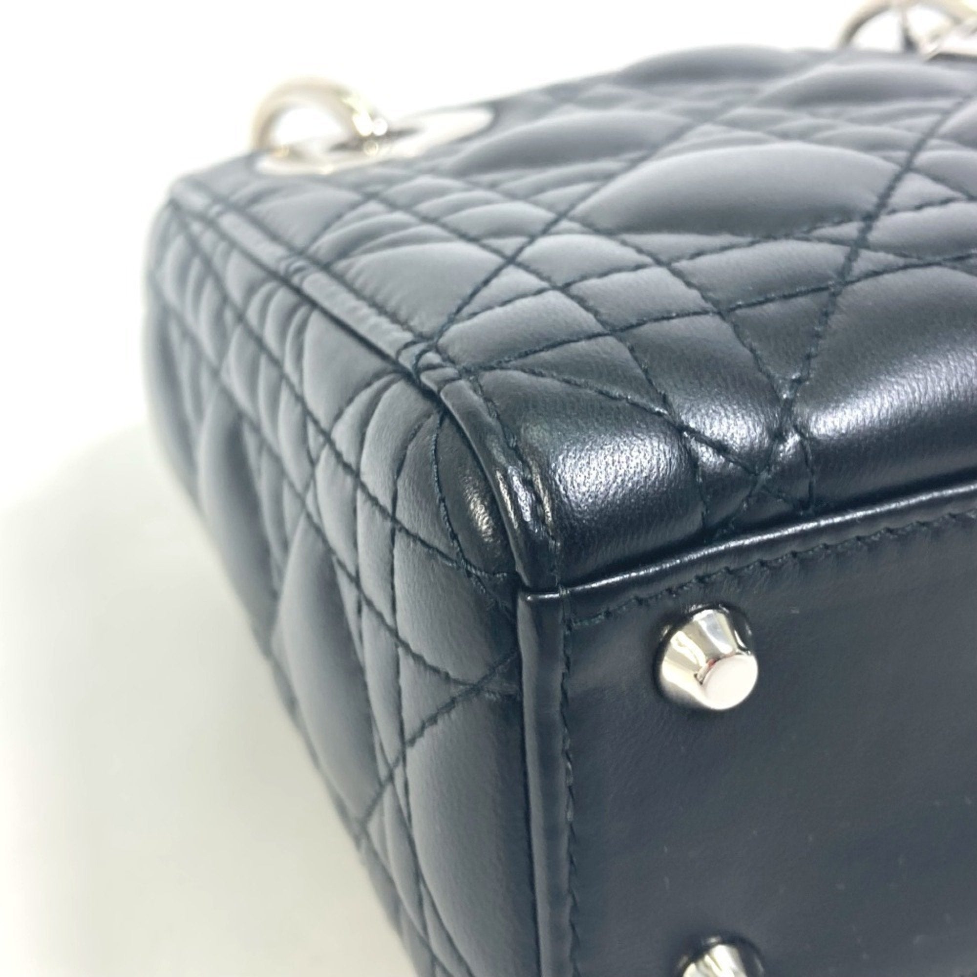 Christian Dior Lady Dior Black Leather Shoulder Bag (Pre-Owned)
