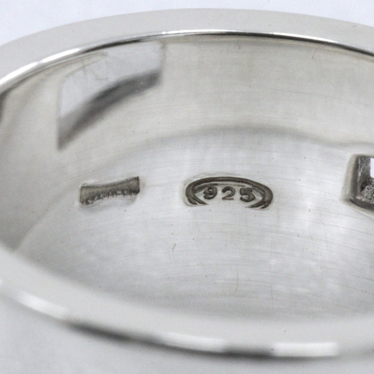 Gucci Silver 925 Band Ring (Pre-Owned)
