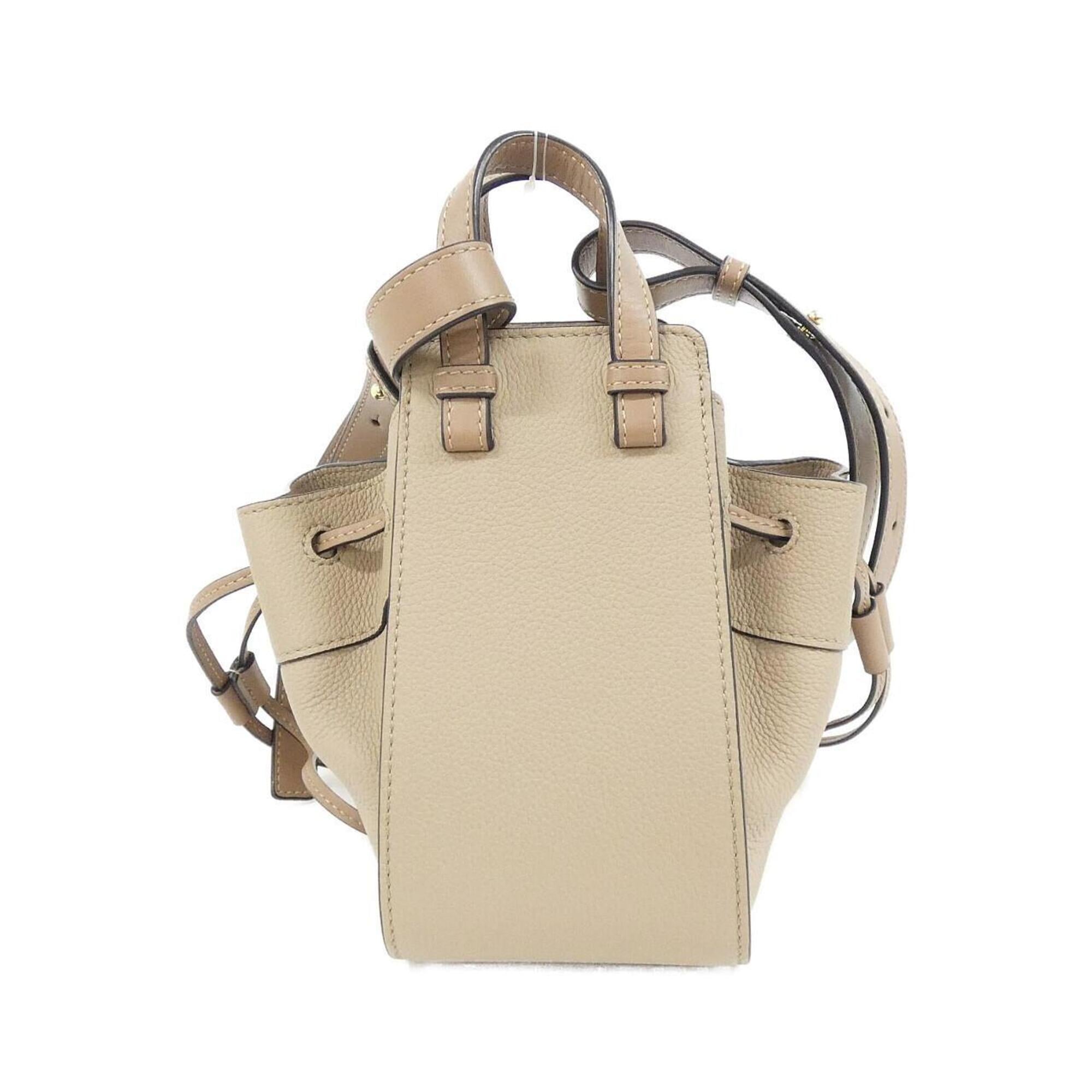 Loewe Sand Leather Shoulder Bag (Pre-Owned)