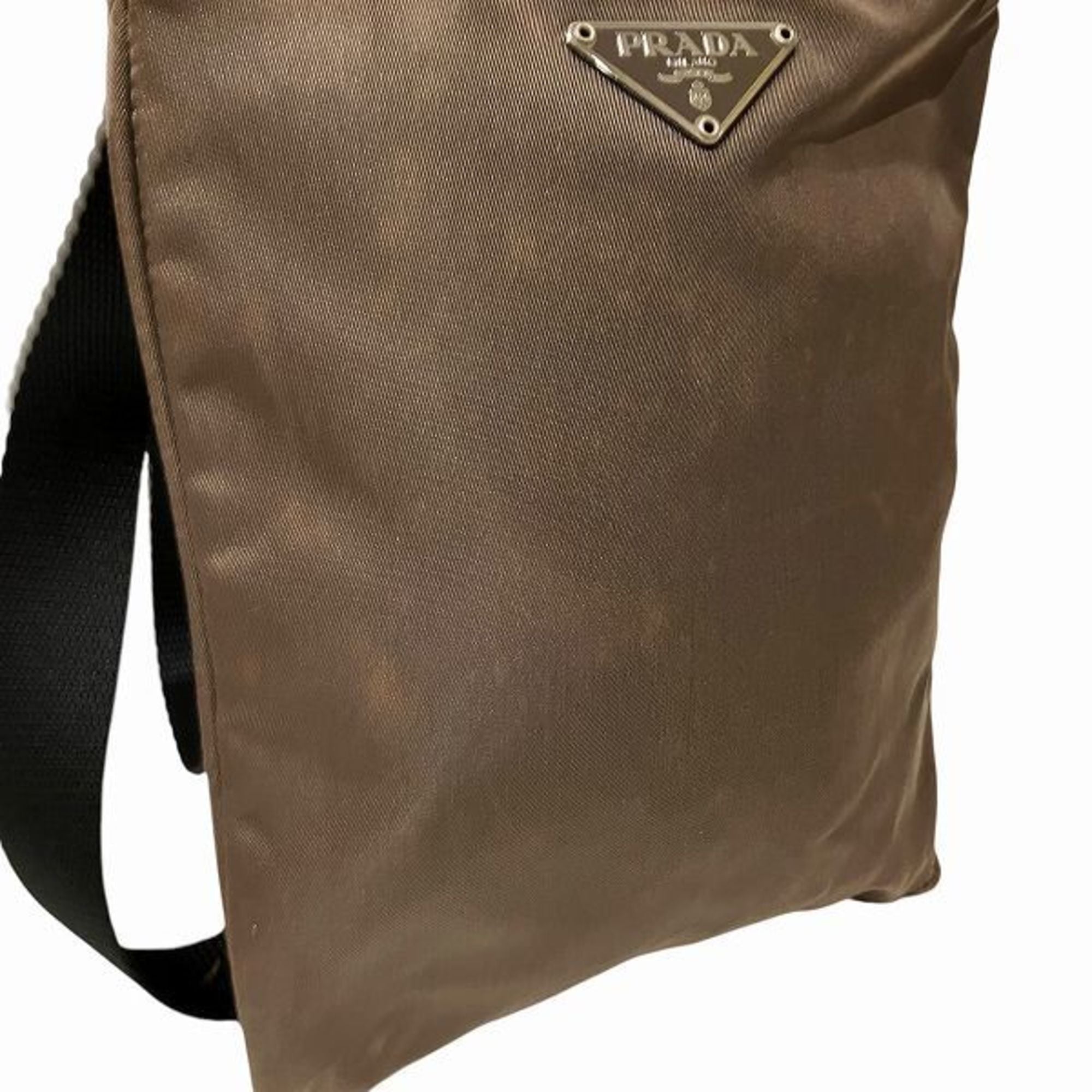 Prada Brown Nylon Shoulder Bag (Pre-Owned)