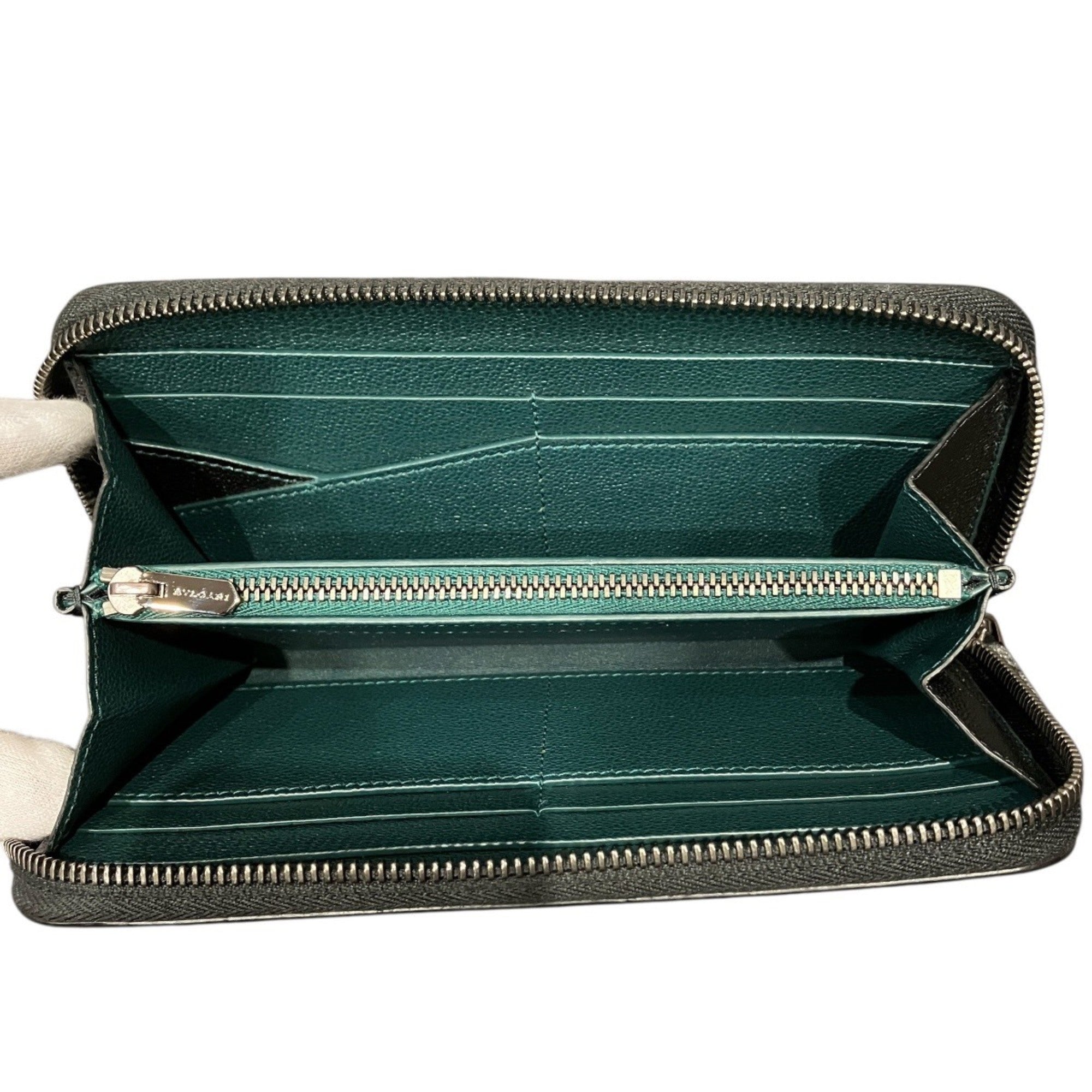 Bvlgari Black Leather Long Wallet (Bi-Fold) (Pre-Owned)