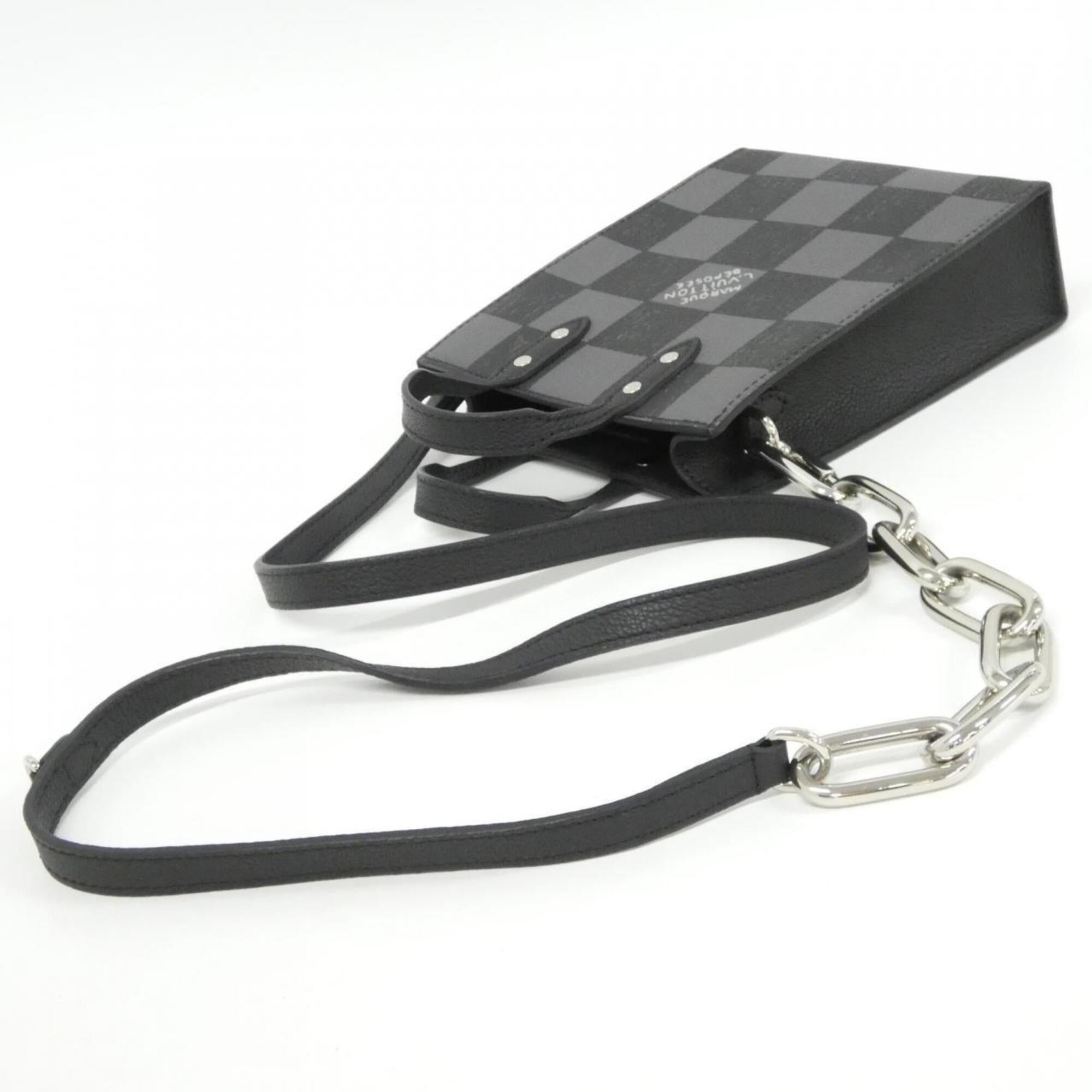 Louis Vuitton Black Leather Handbag (Pre-Owned)