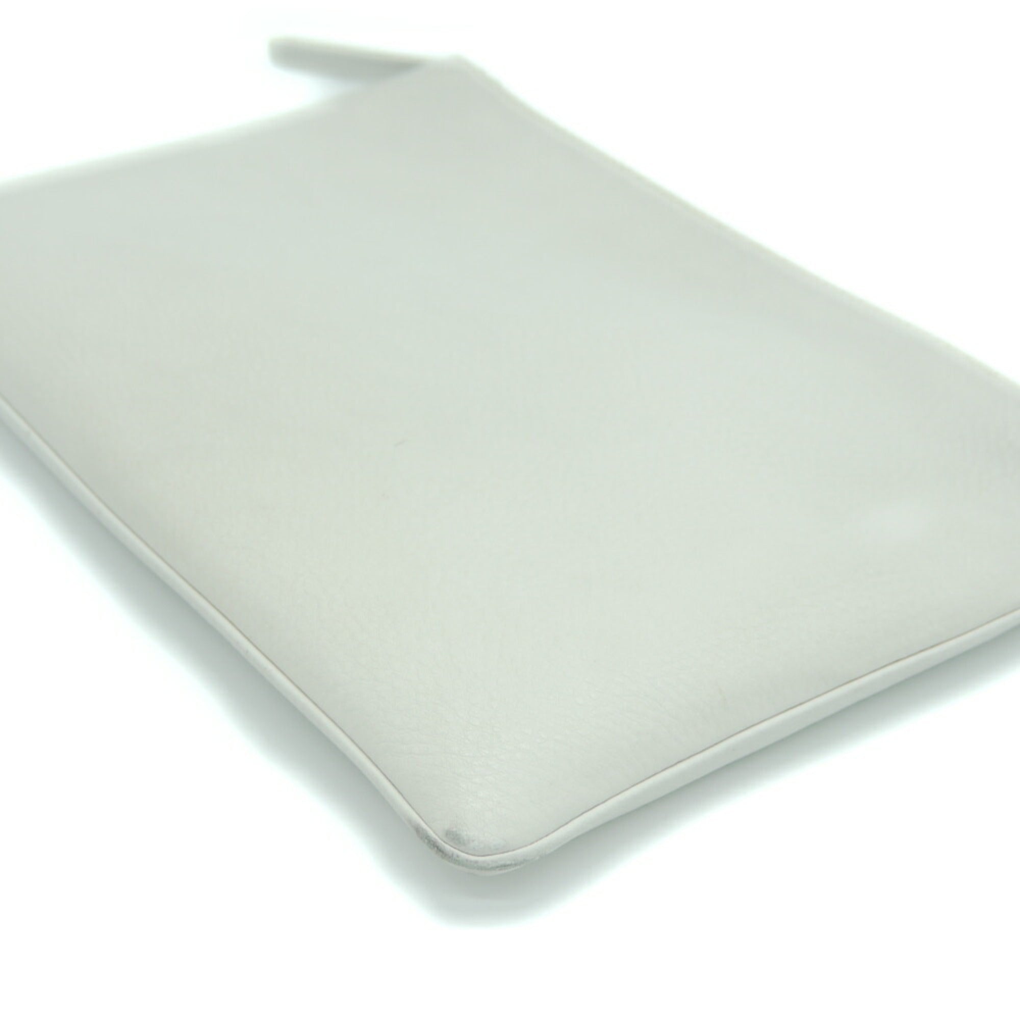 Balenciaga White Leather Clutch Bag (Pre-Owned)
