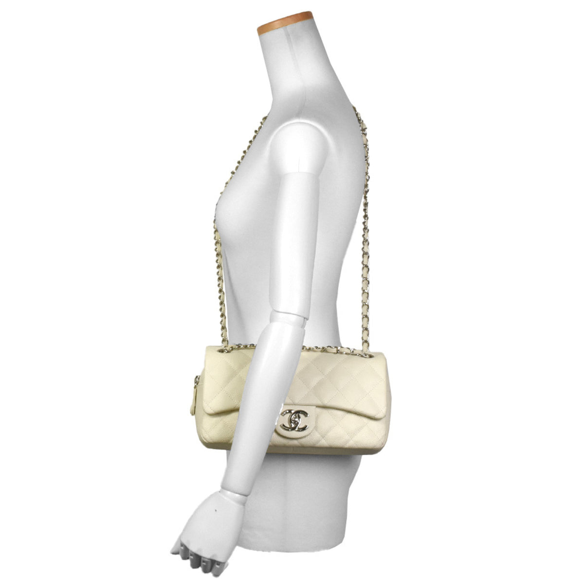 Chanel Off-White Grained Calfskin Shoulder Bag (Pre-Owned)