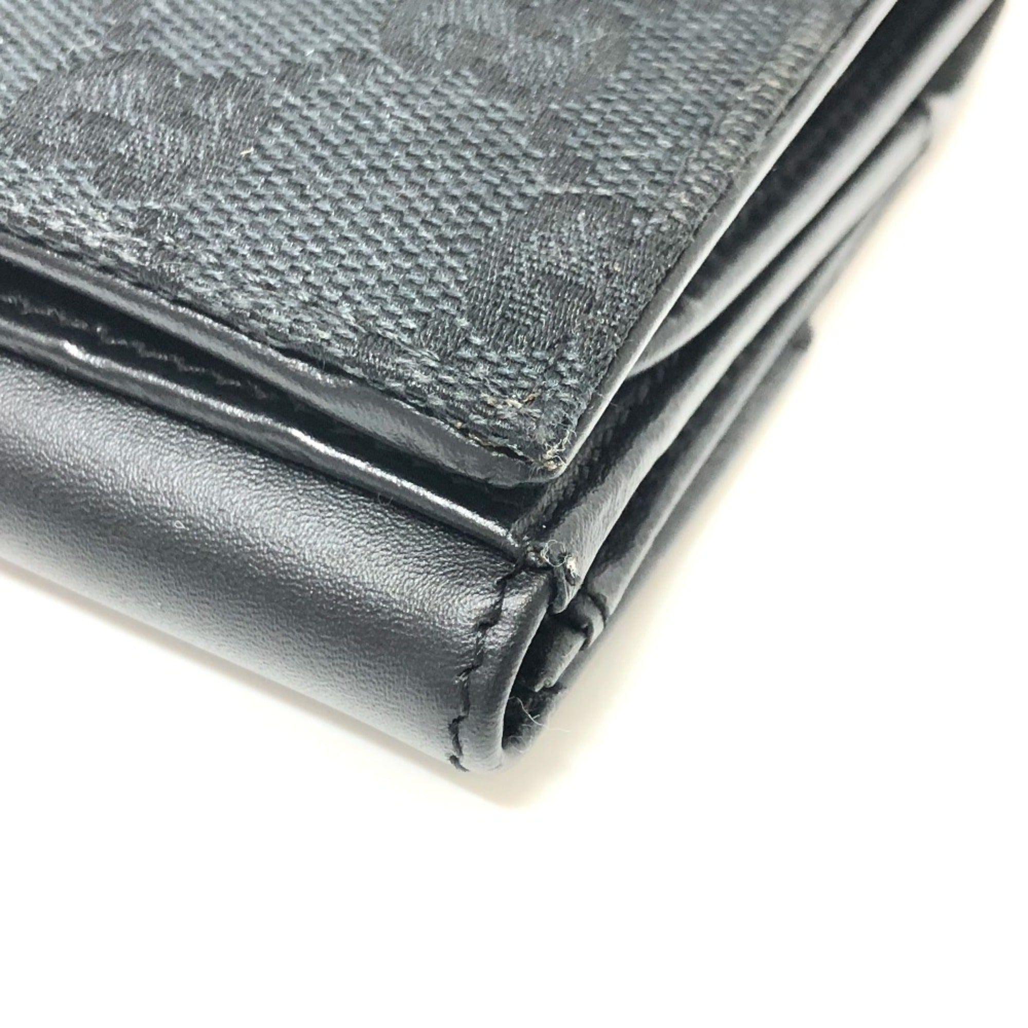 Gucci Black Other Wallet (Bi-Fold) (Pre-Owned)