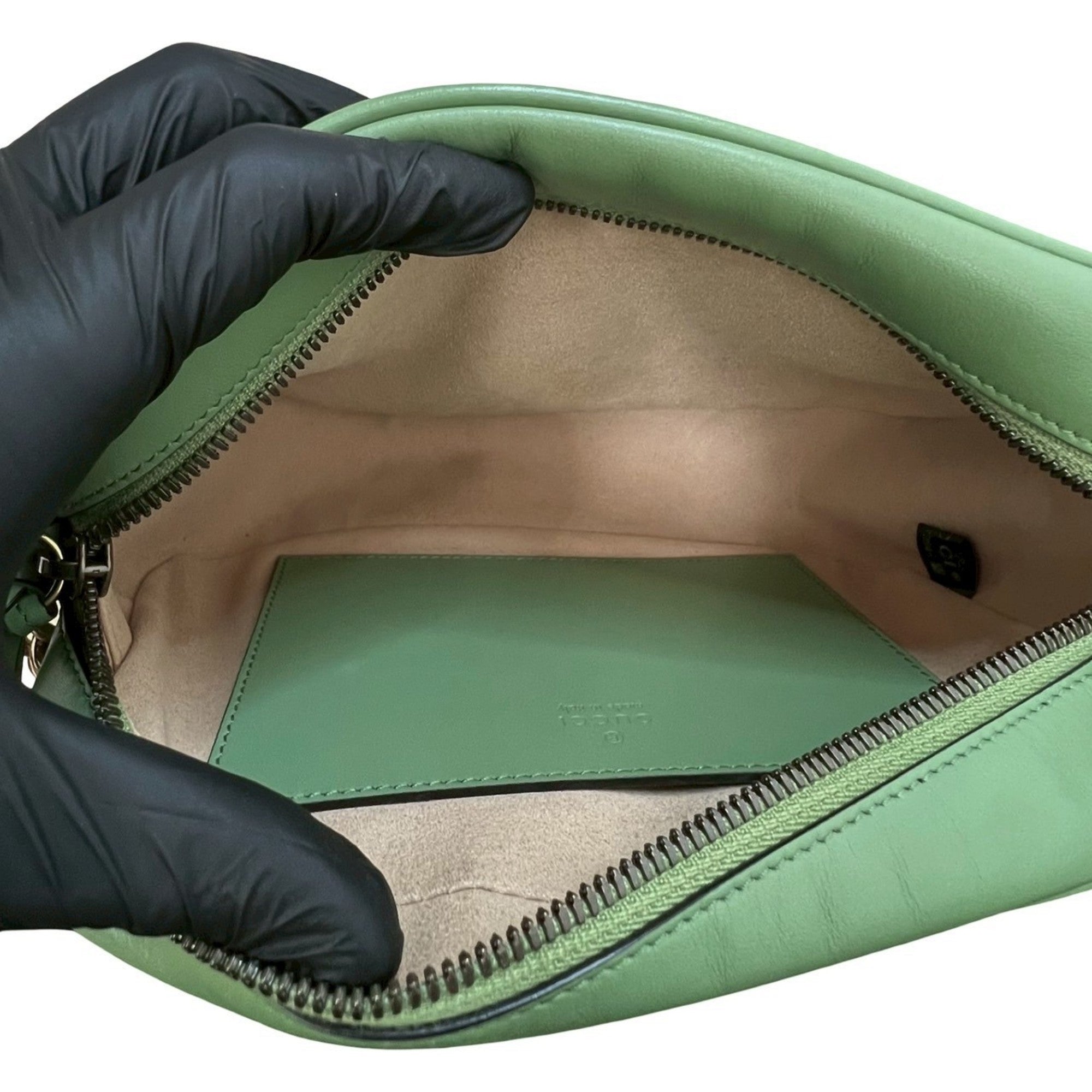 Gucci Green Leather Pochette Shoulder Bag (Pre-Owned)