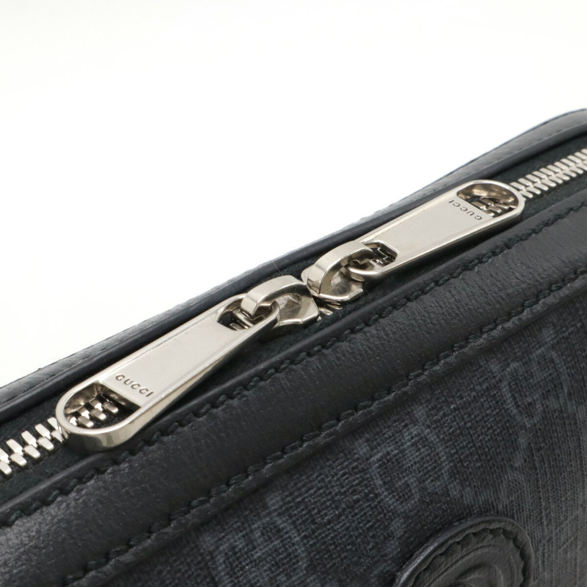 Gucci Black Dark Gray Gg Supreme Shoulder Bag (Pre-Owned)