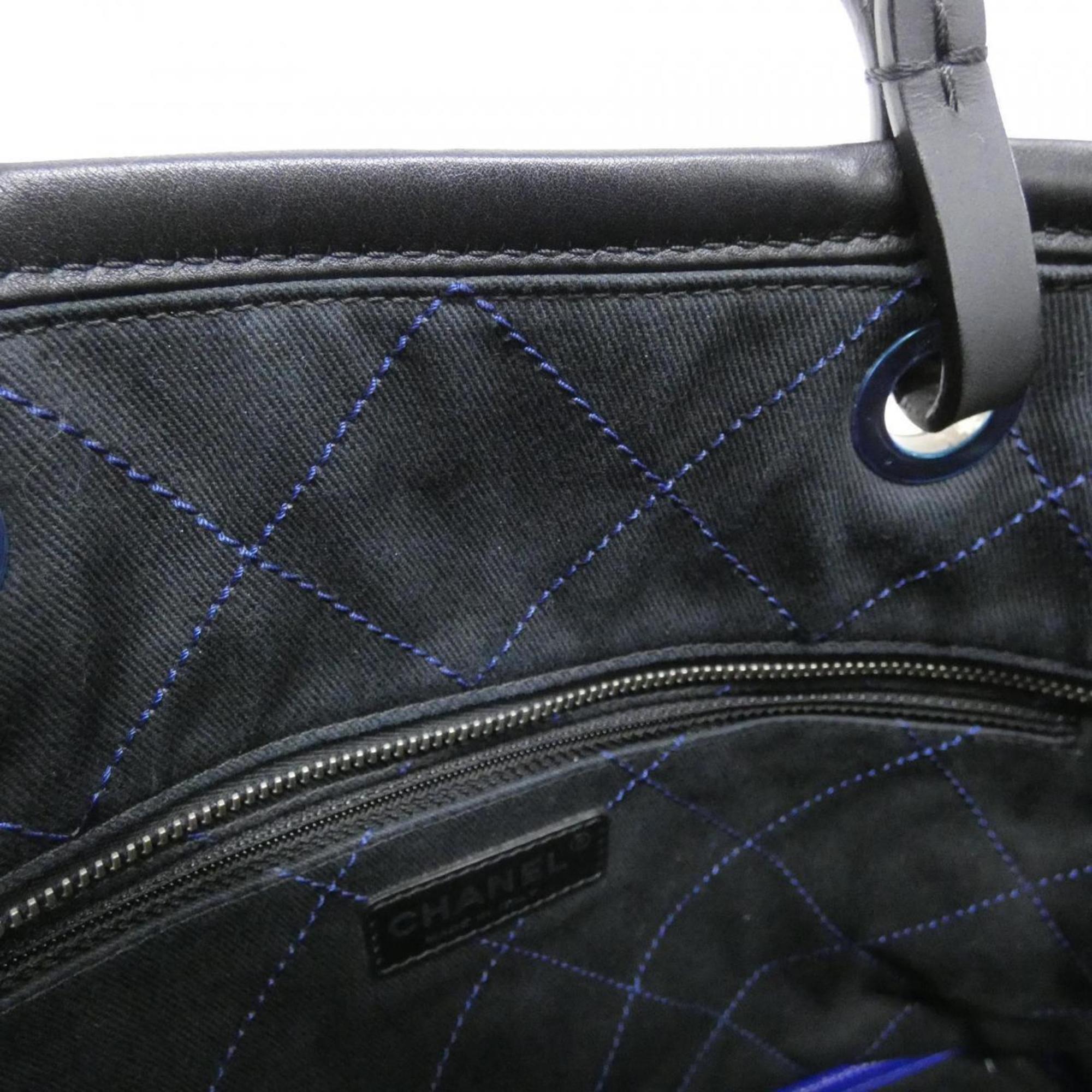 Chanel Black Blue Grained Calfskin Handbag Pouch (Pre-Owned)