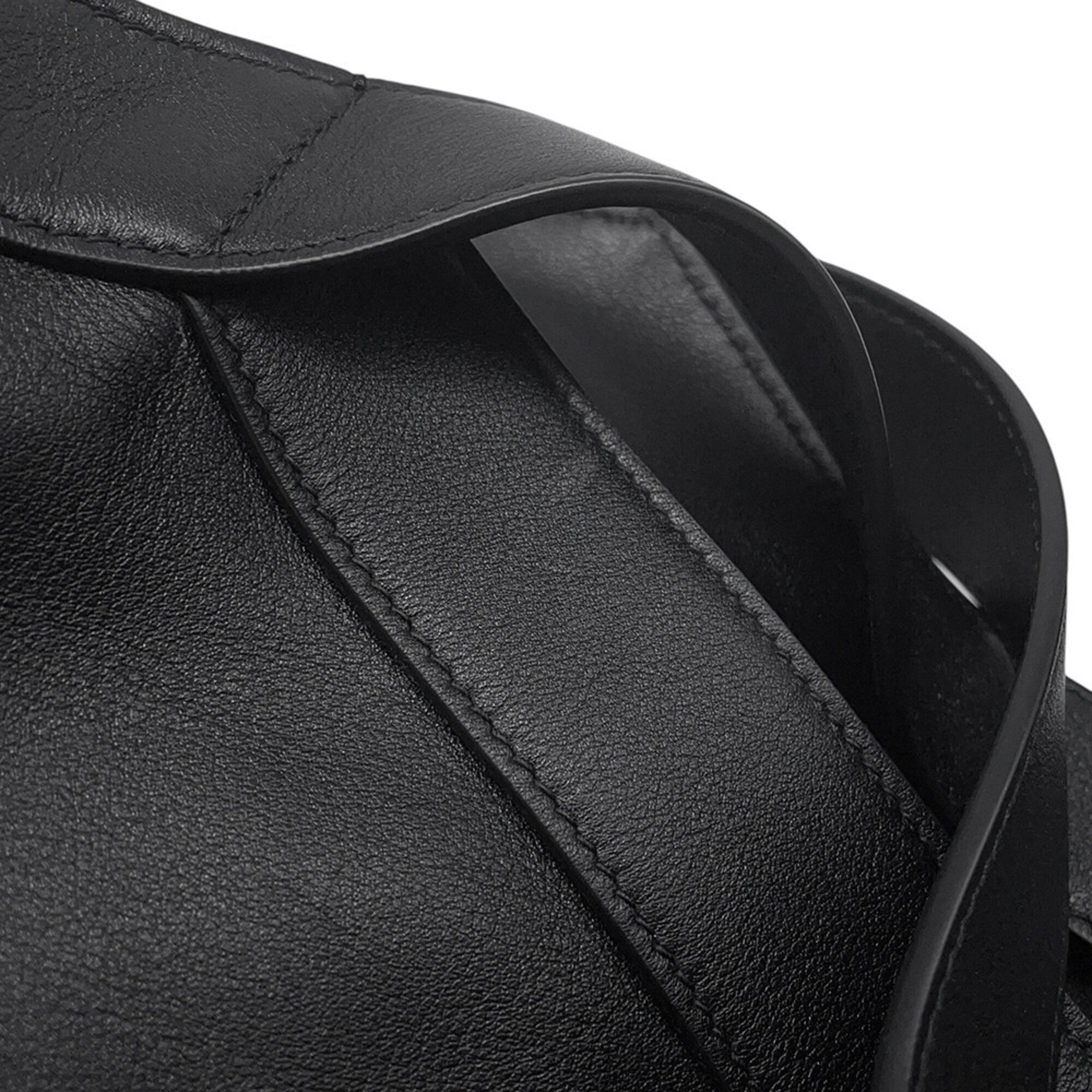 Yves Saint Laurent Black Leather Handbag Tote Bag (Pre-Owned)