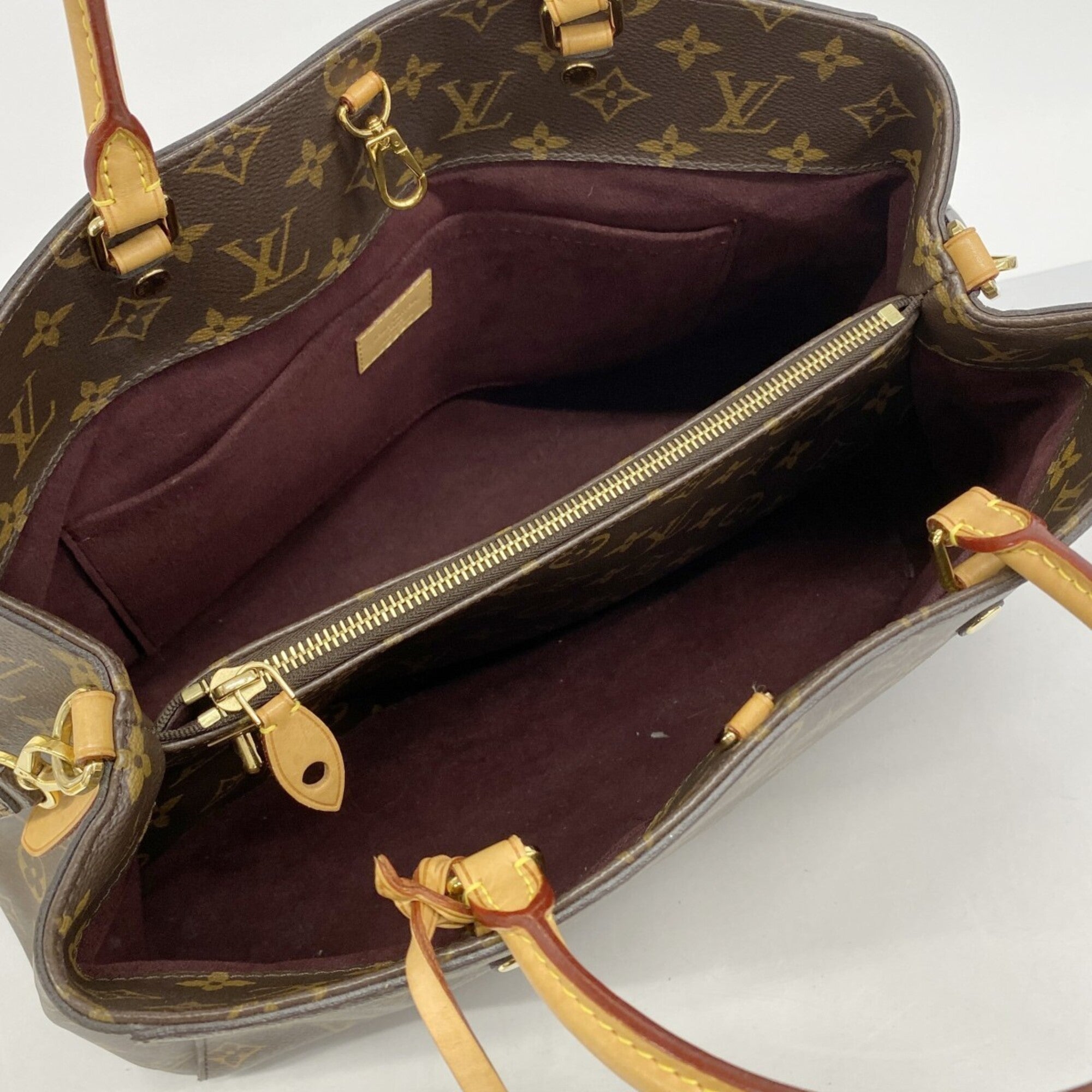 Louis Vuitton Brown Handbag (Pre-Owned)