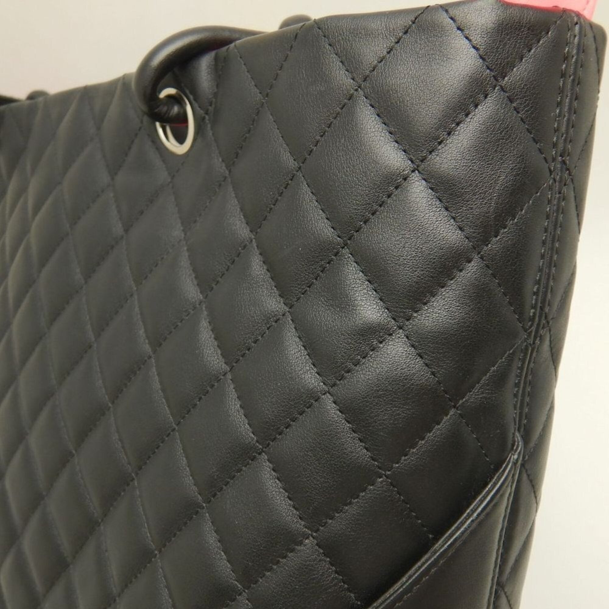 Chanel Black White Leather Tote Bag (Pre-Owned)