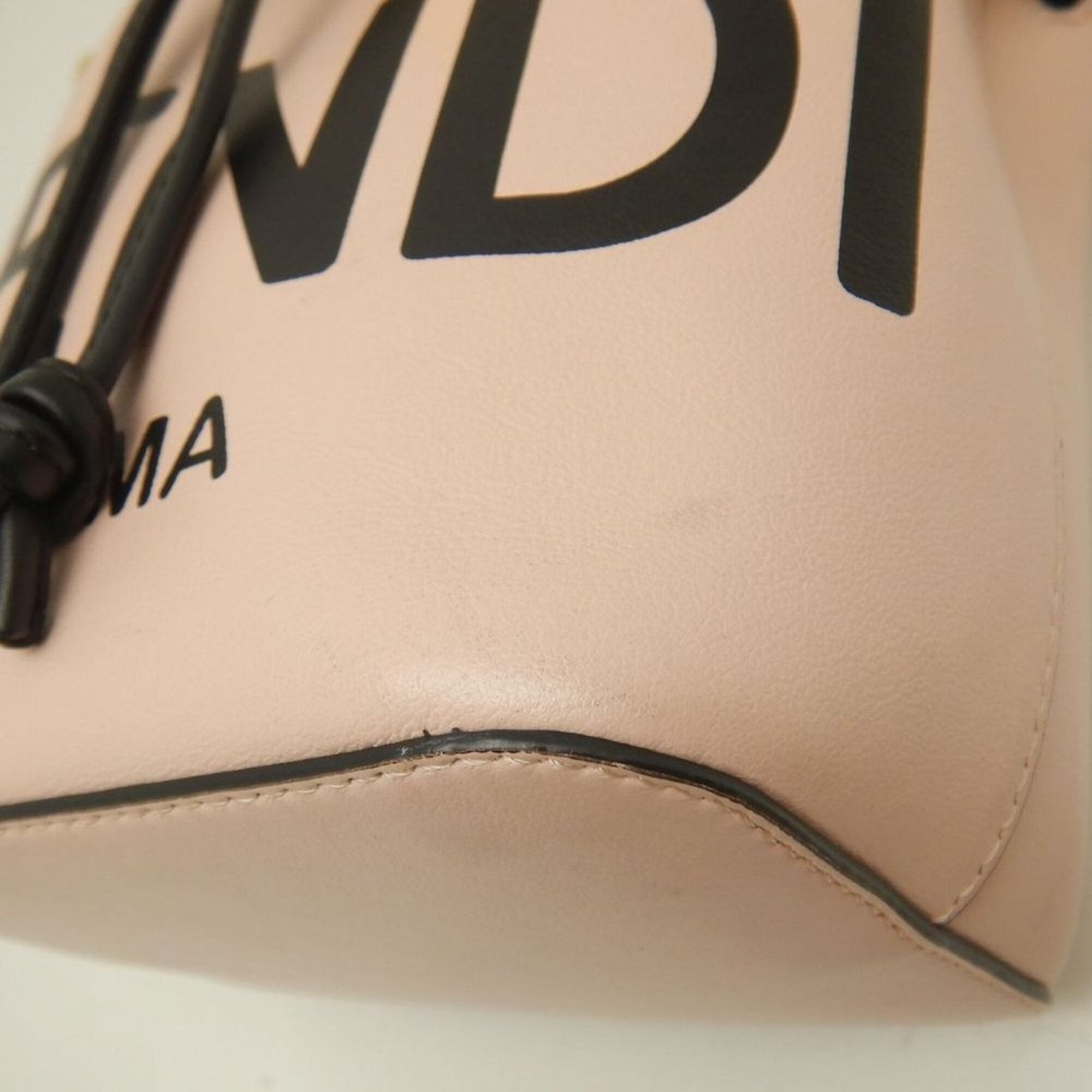 Fendi Black Pink Leather Shoulder Bag (Pre-Owned)