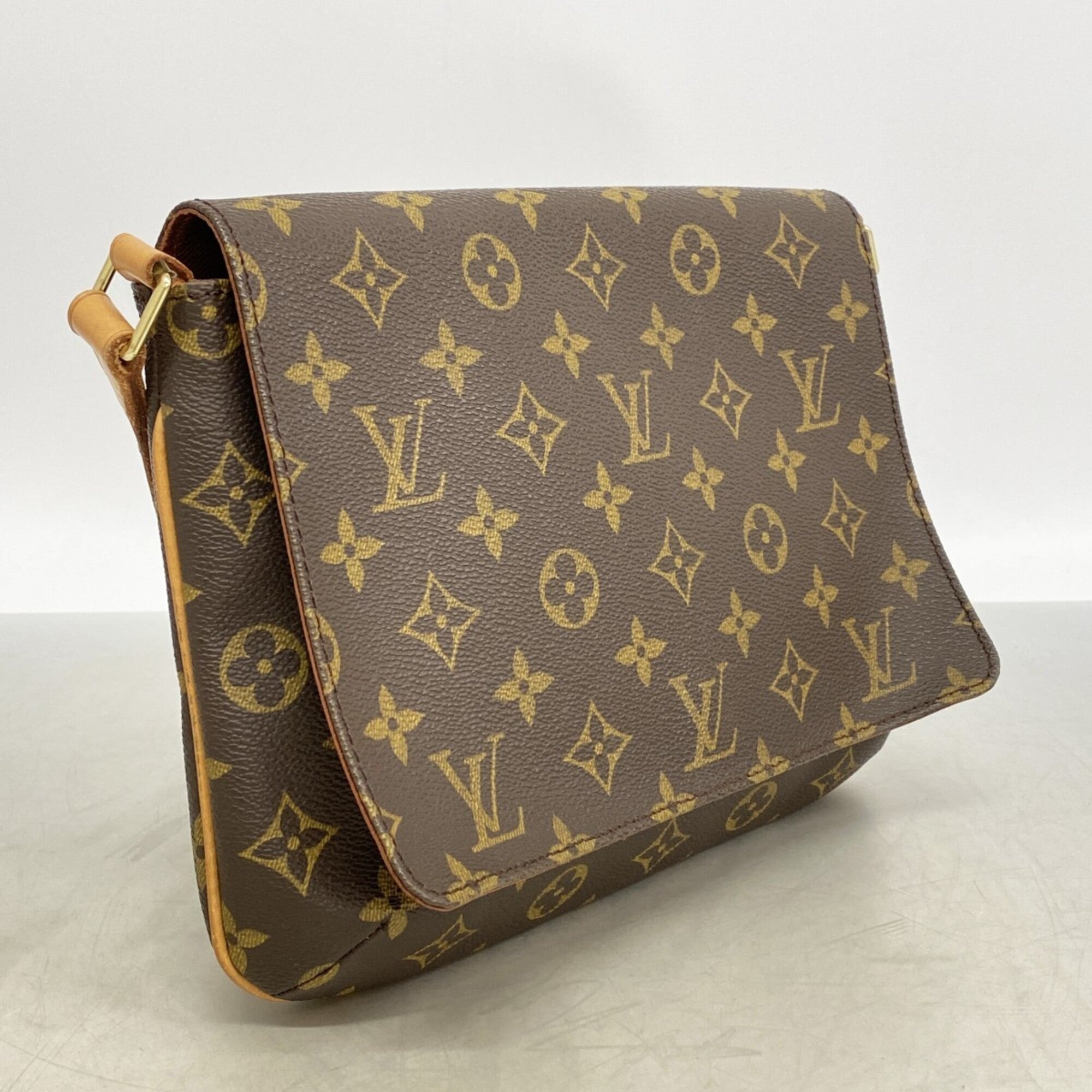 Louis Vuitton Brown Shoulder Bag (Pre-Owned)