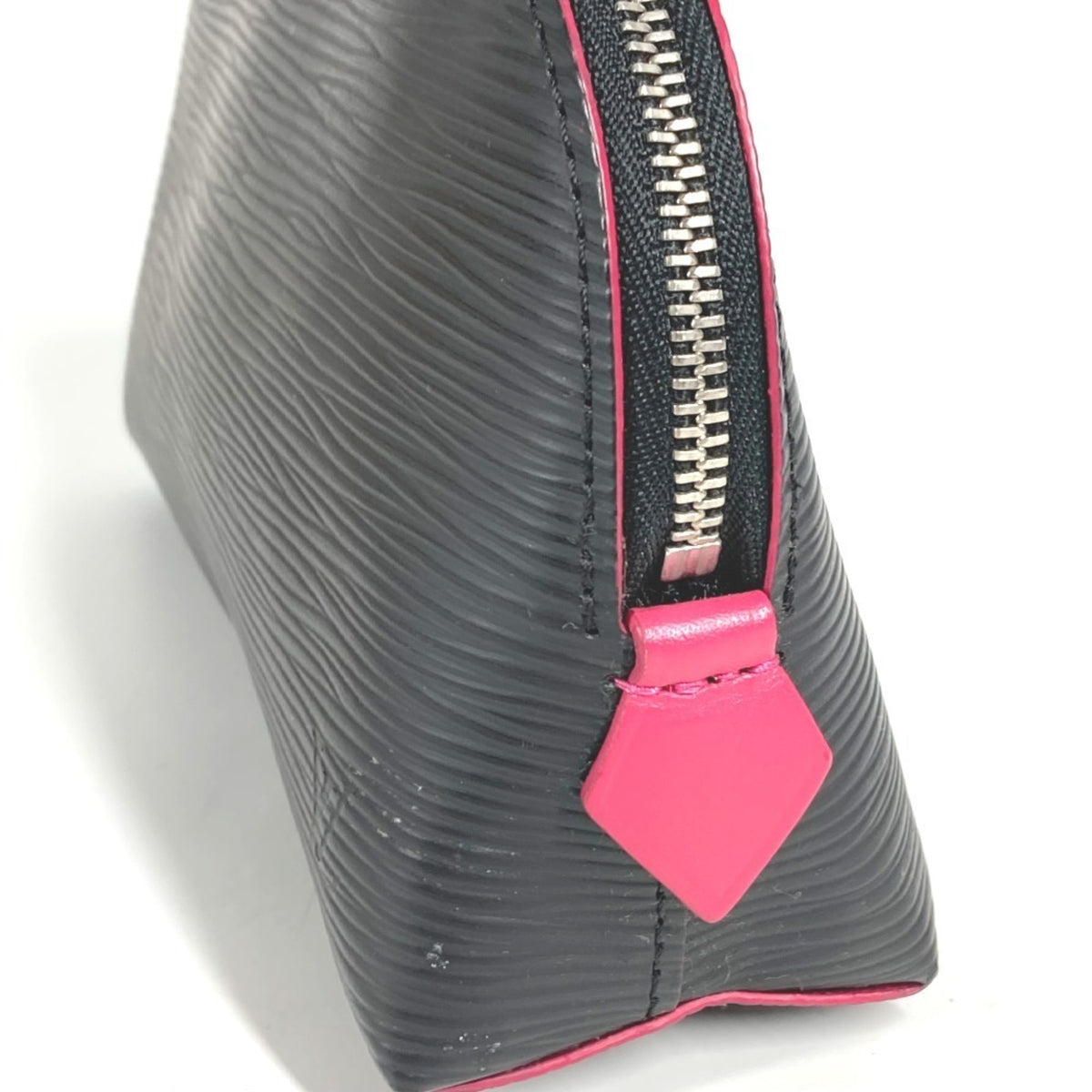 Louis Vuitton Black Noir Pink Epi Leather Pochette Pouch (Pre-Owned)