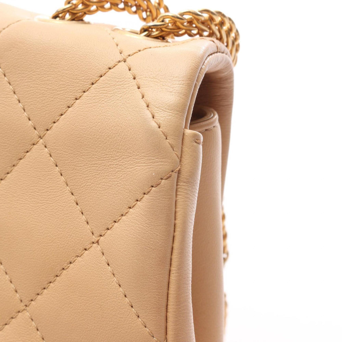 Chanel Beige Leather Handbag Shoulder Bag (Pre-Owned)