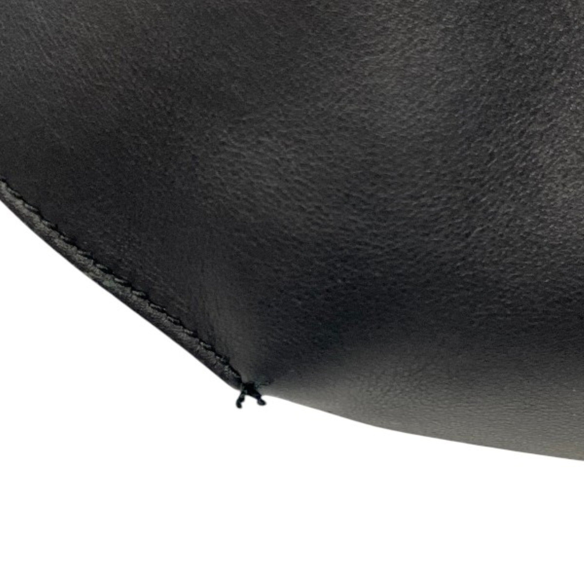 Balenciaga Black Leather Shoulder Bag (Pre-Owned)