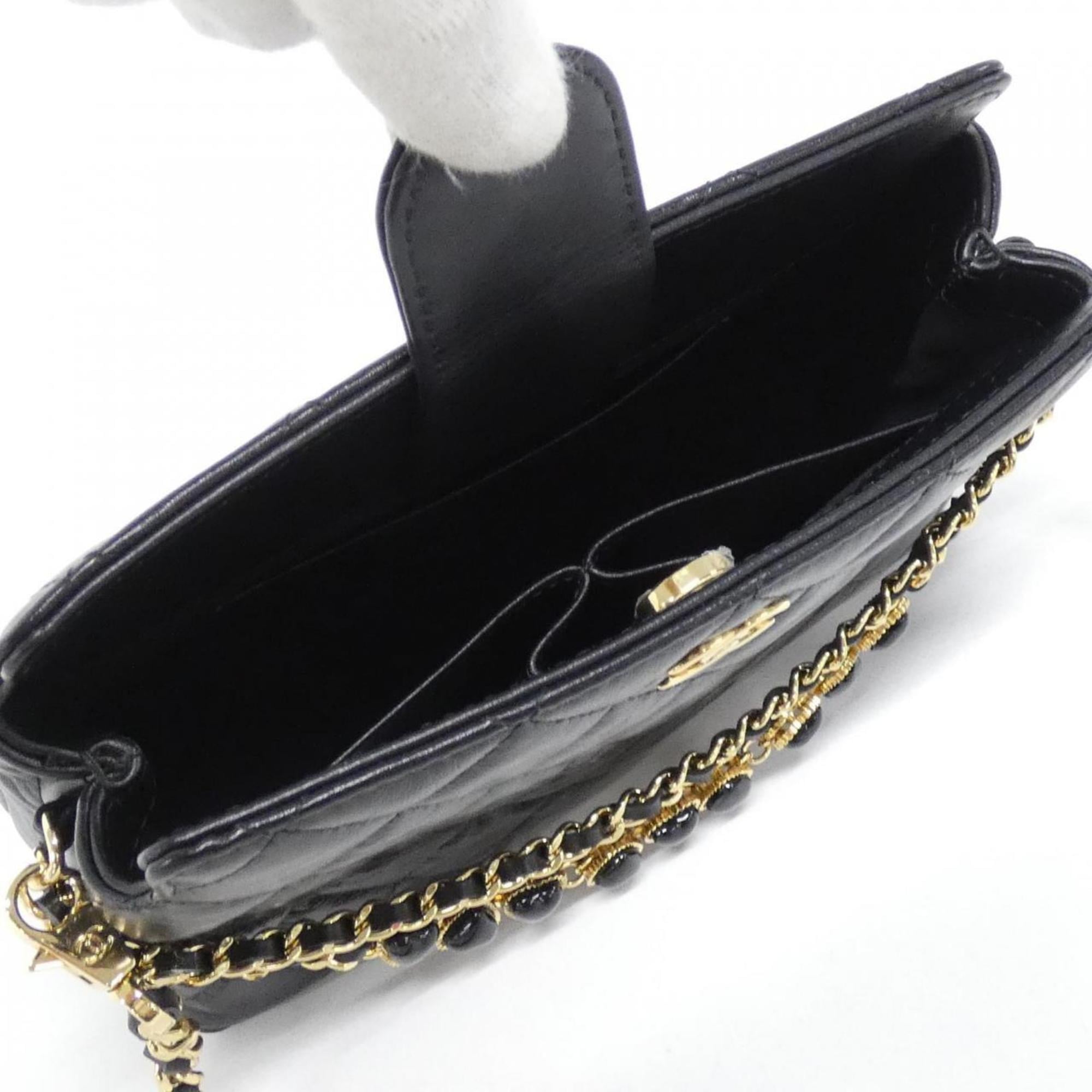 Chanel Black Leather Shoulder Bag (Pre-Owned)