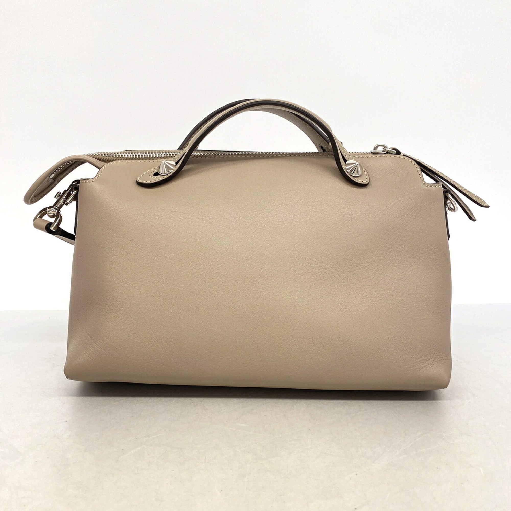 Fendi Gray Leather Handbag (Pre-Owned)