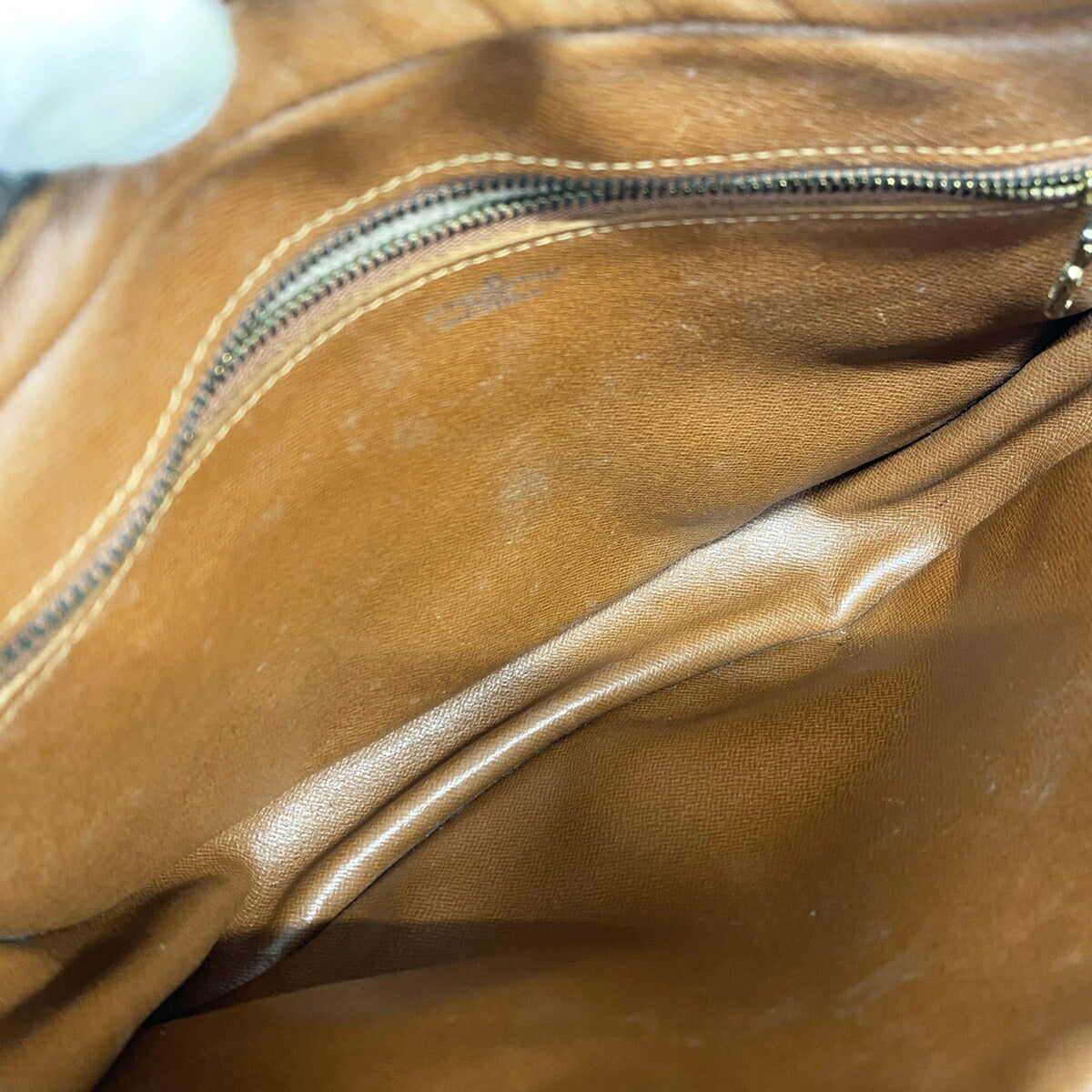 Louis Vuitton Brown Shoulder Bag (Pre-Owned)