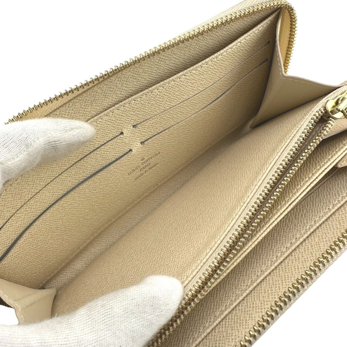 Louis Vuitton Damier Azur White Damier Azur Long Wallet (Bi-Fold) (Pre-Owned)