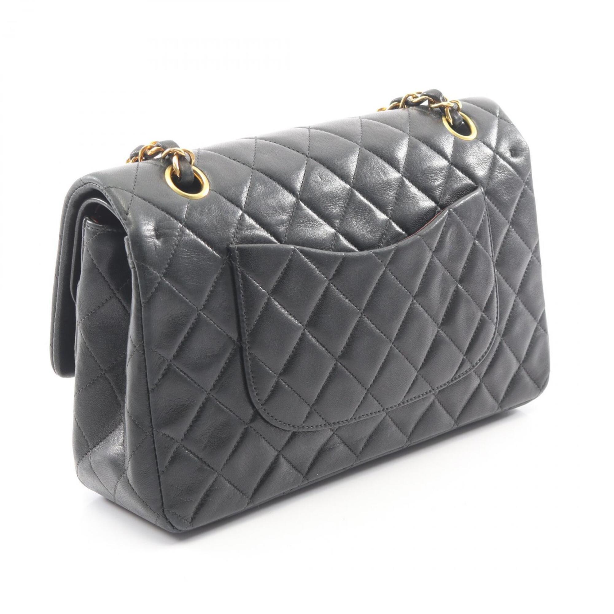 Chanel Black Leather Handbag Shoulder Bag (Pre-Owned)