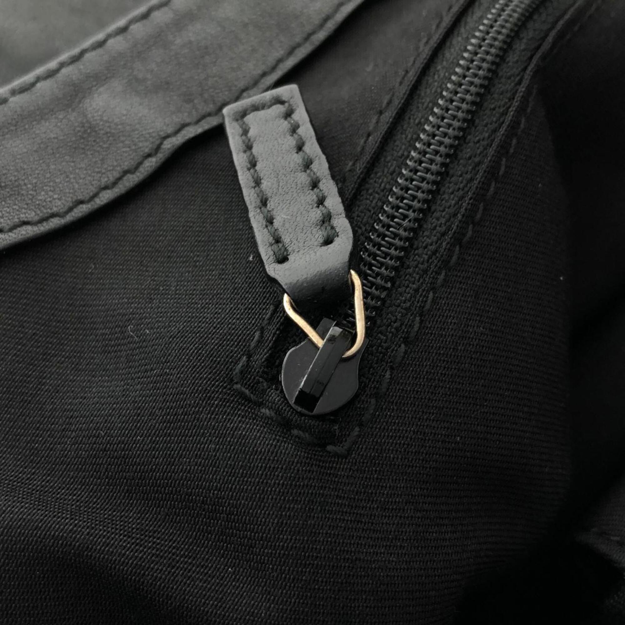 Gucci Black Leather Shoulder Bag (Pre-Owned)