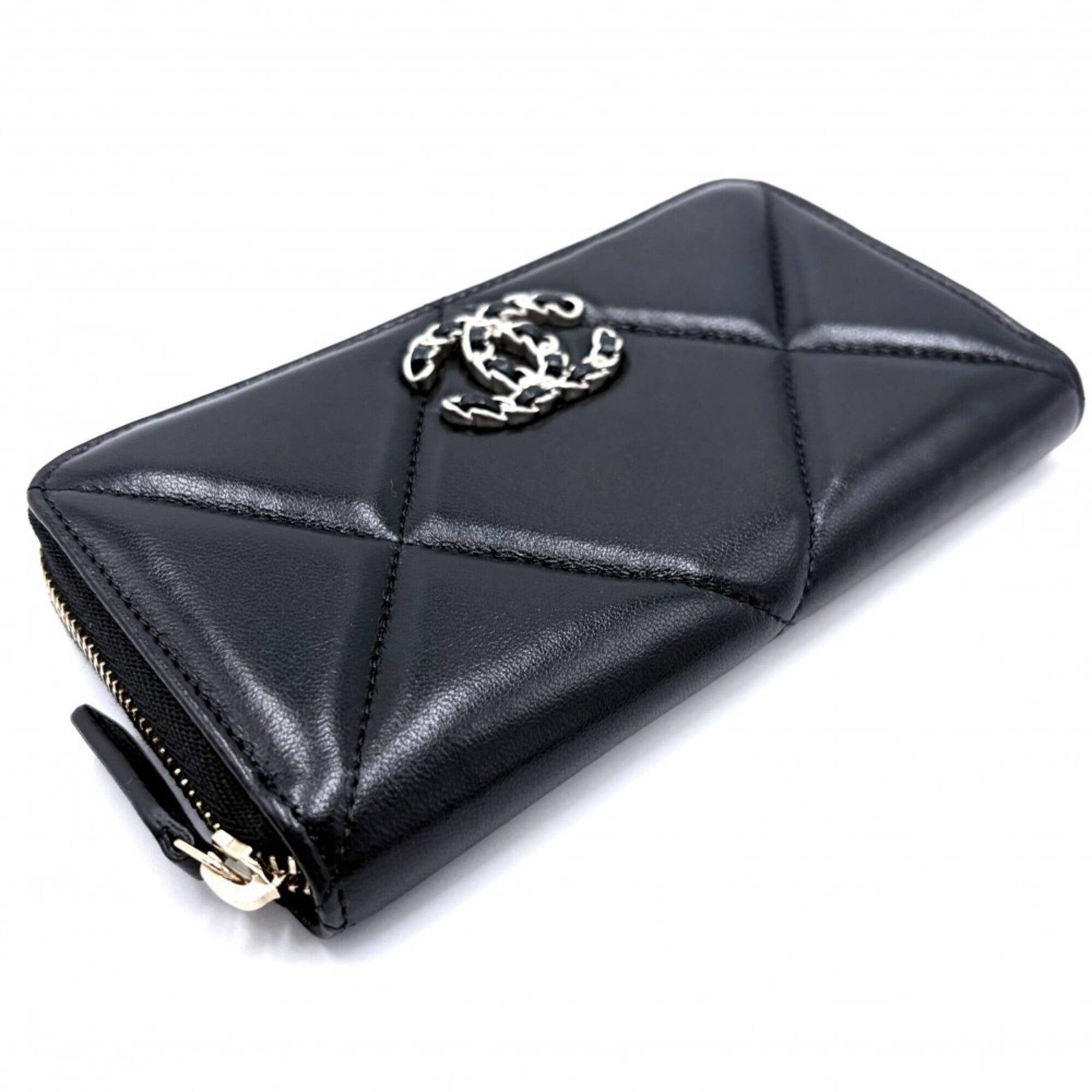 Chanel Matelasse Black Leather Long Wallet (Bi-Fold) (Pre-Owned)